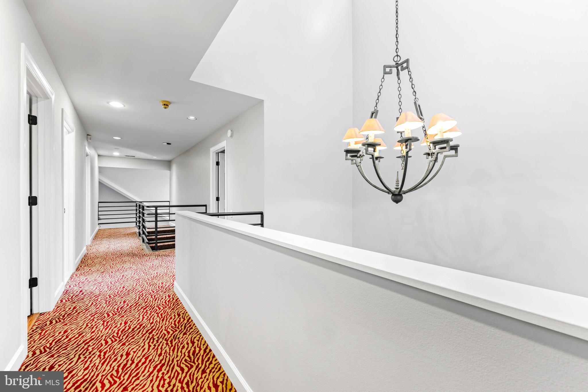 HUNTINGTON - Residential Lease