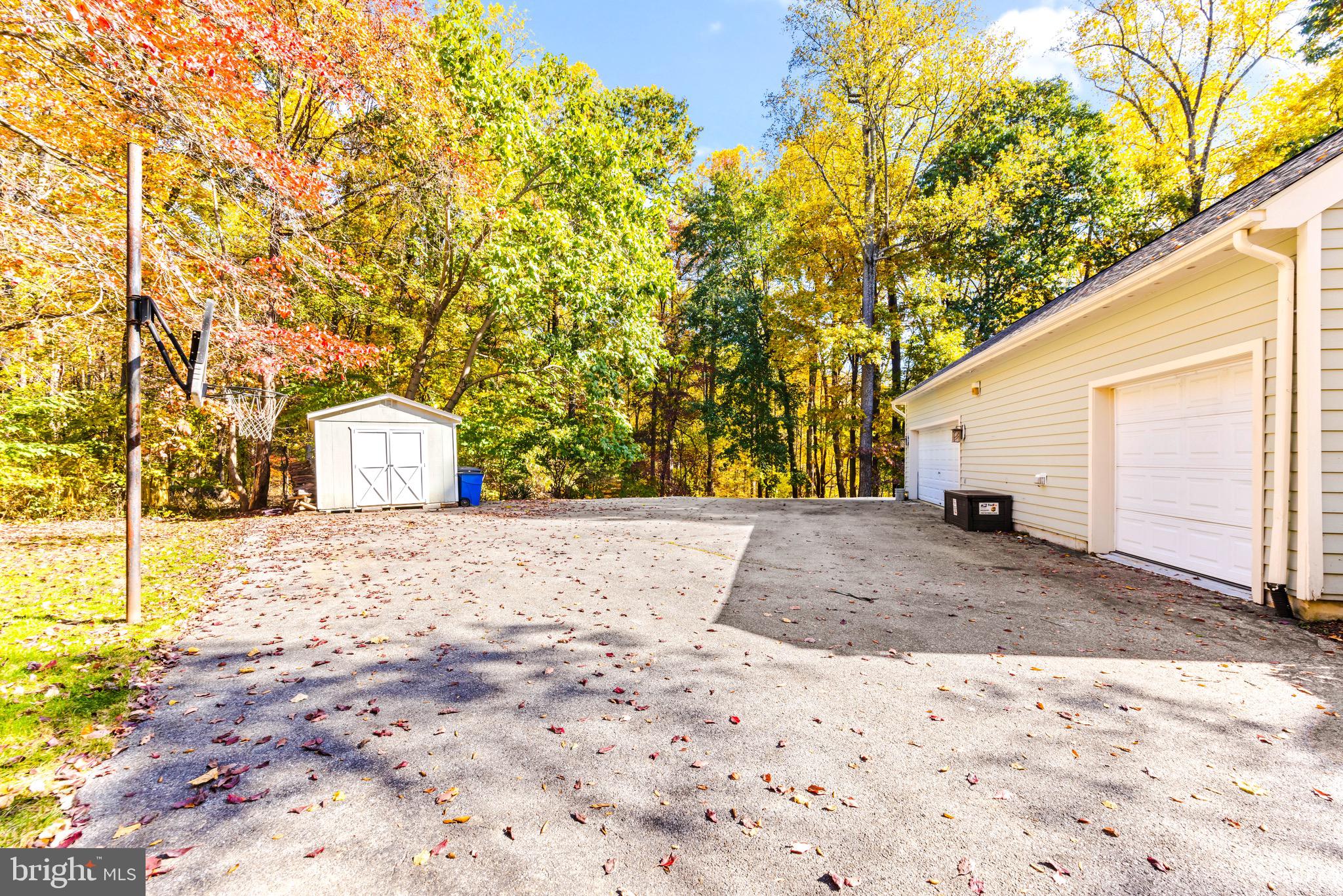 HUNTINGTON - Residential Lease