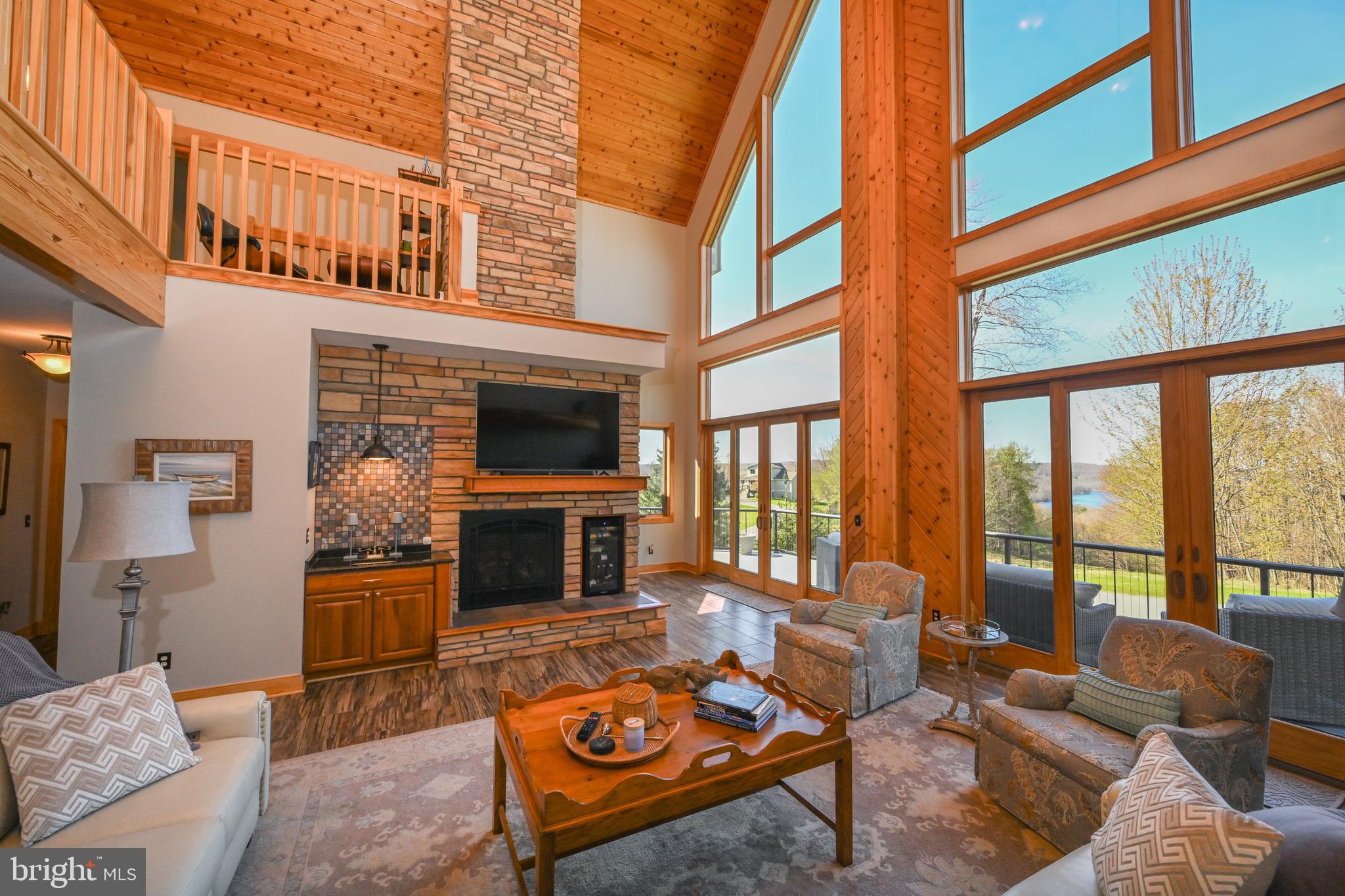 444 WOODLANDS HILL LANE
