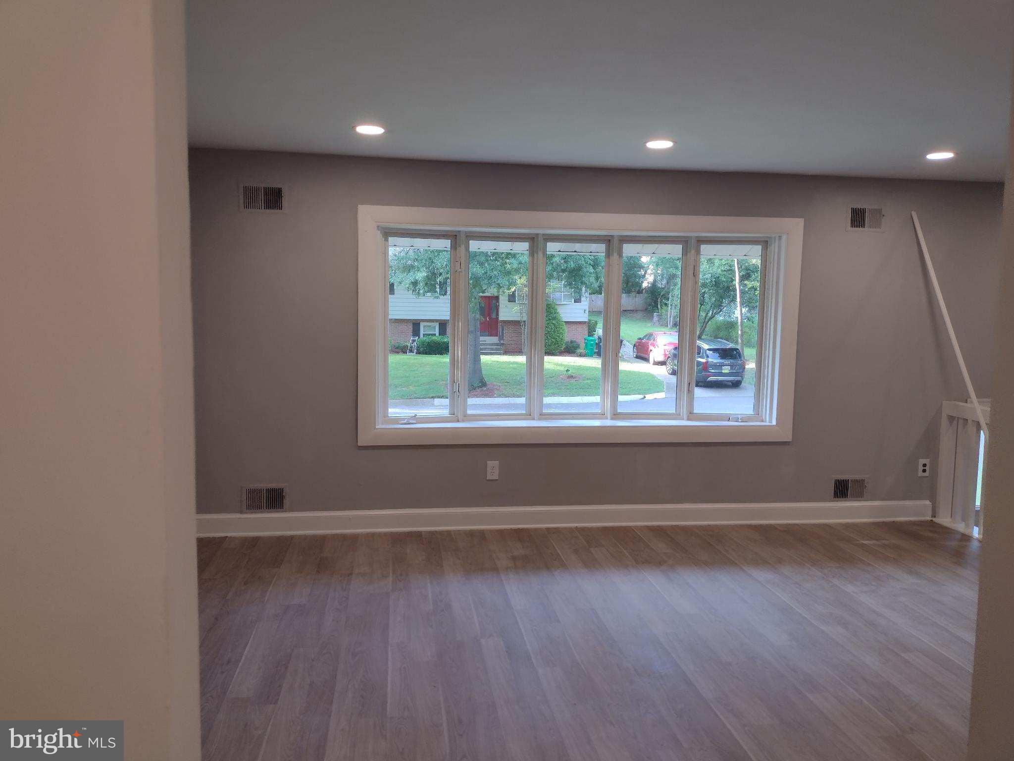 GLENN DALE HEIGHTS - Residential