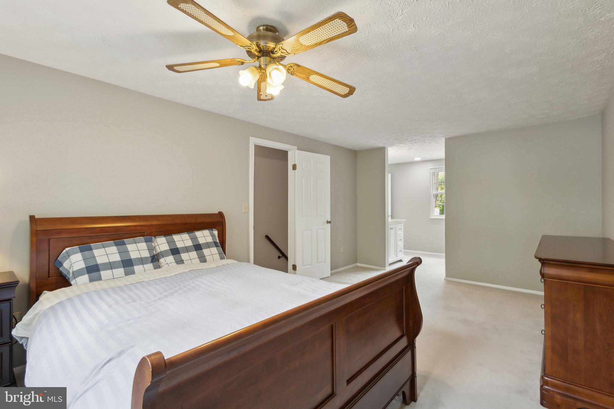 ORANGE HUNT ESTATES WEST - Residential