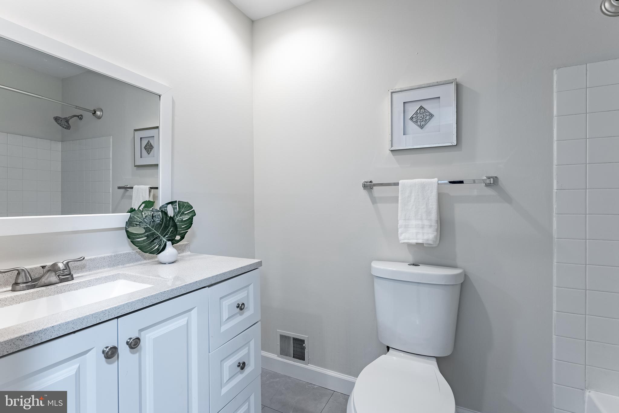 KINGS PARK WEST - Residential