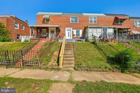Townhouse For Sale - 628 Roundview Road<br/> BALTIMORE, MD 21225