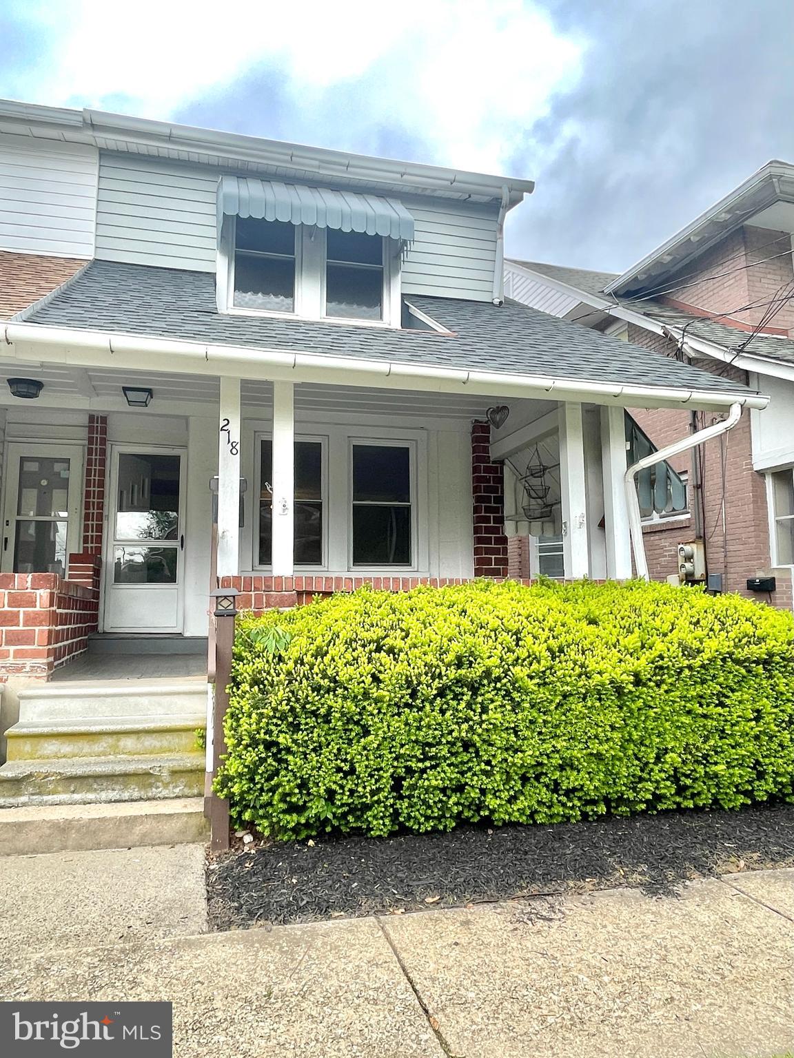 218 GREEN STREET
