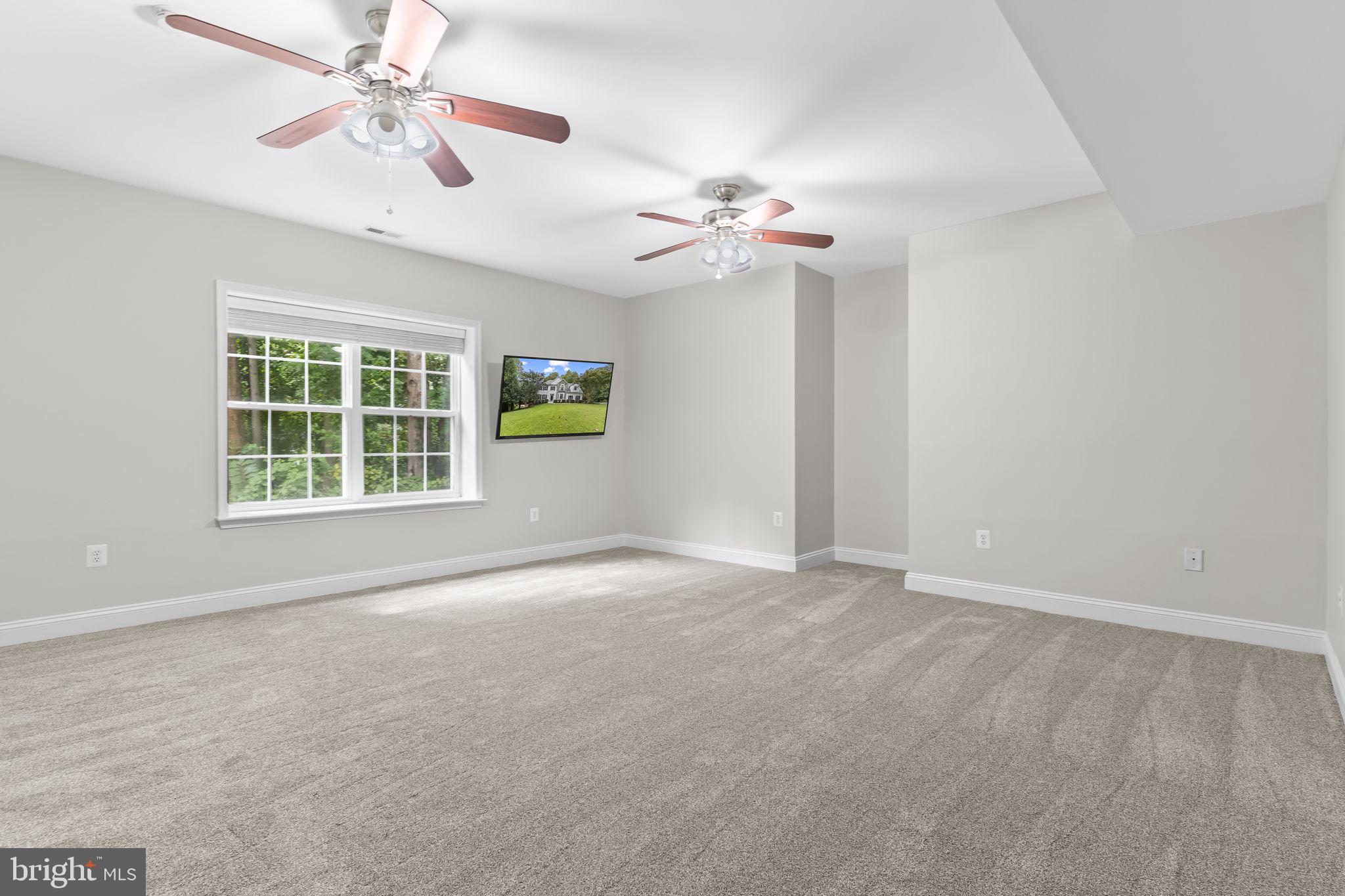 PLUM POINT WOODS - Residential