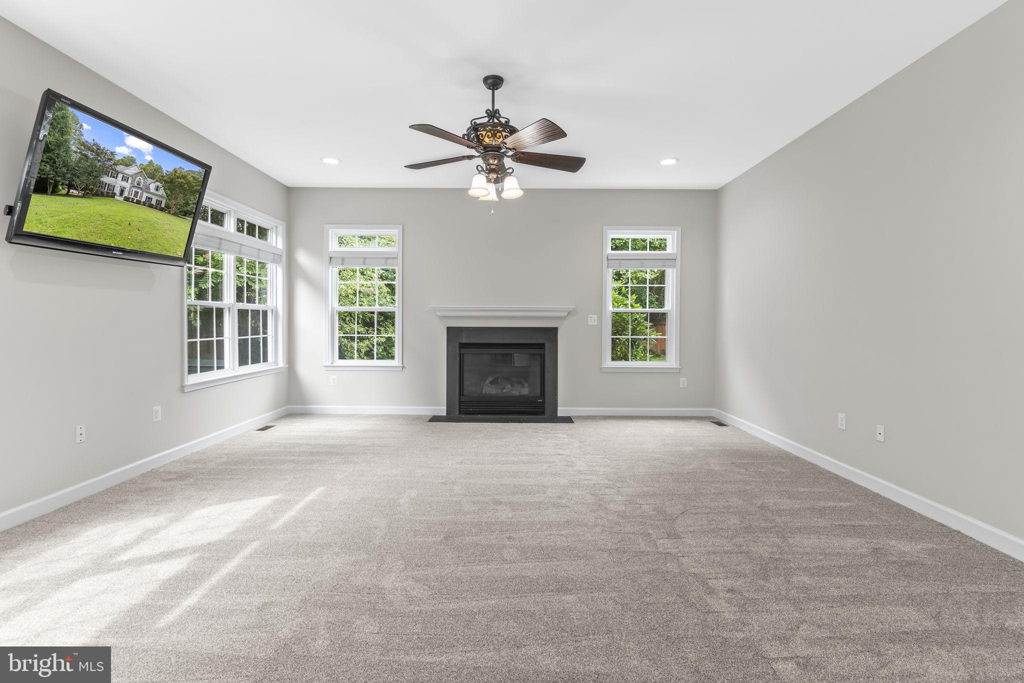 PLUM POINT WOODS - Residential