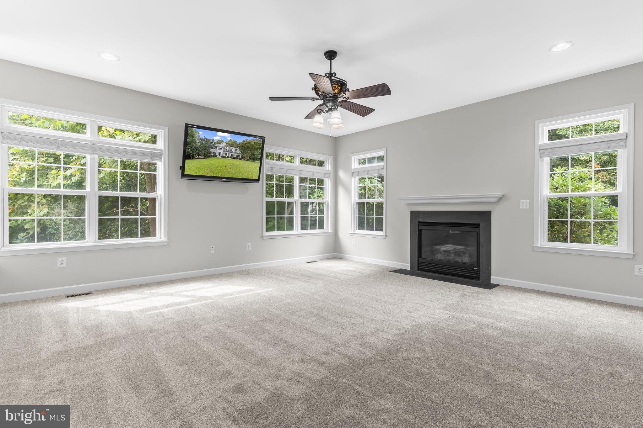 PLUM POINT WOODS - Residential