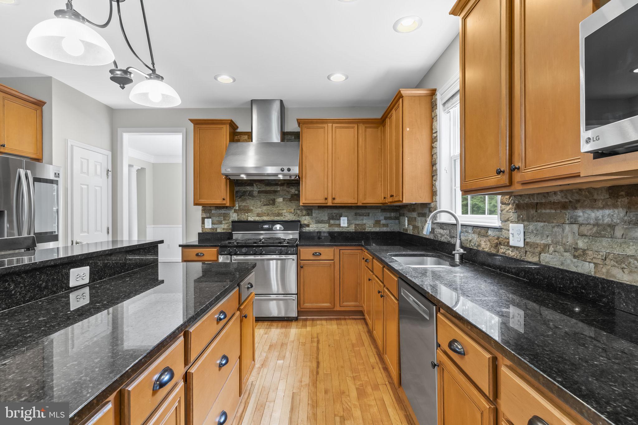 PLUM POINT WOODS - Residential