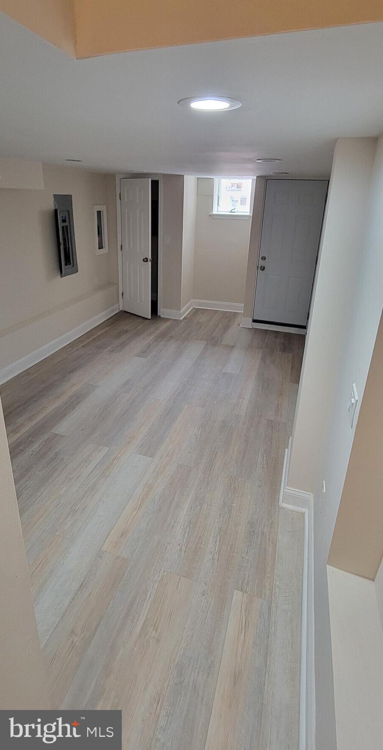LITTLE ITALY - Residential Lease