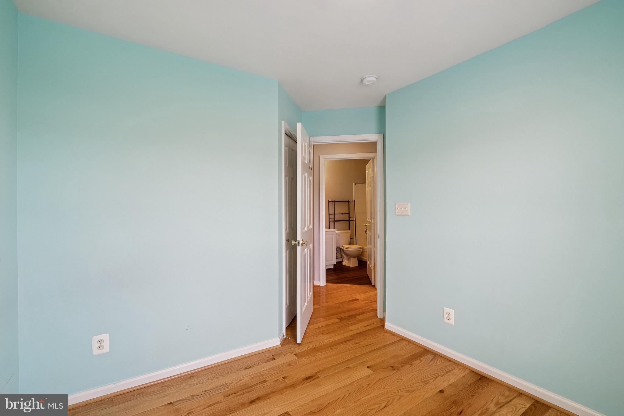 MCNAIR FARMS LANDBAY - Residential