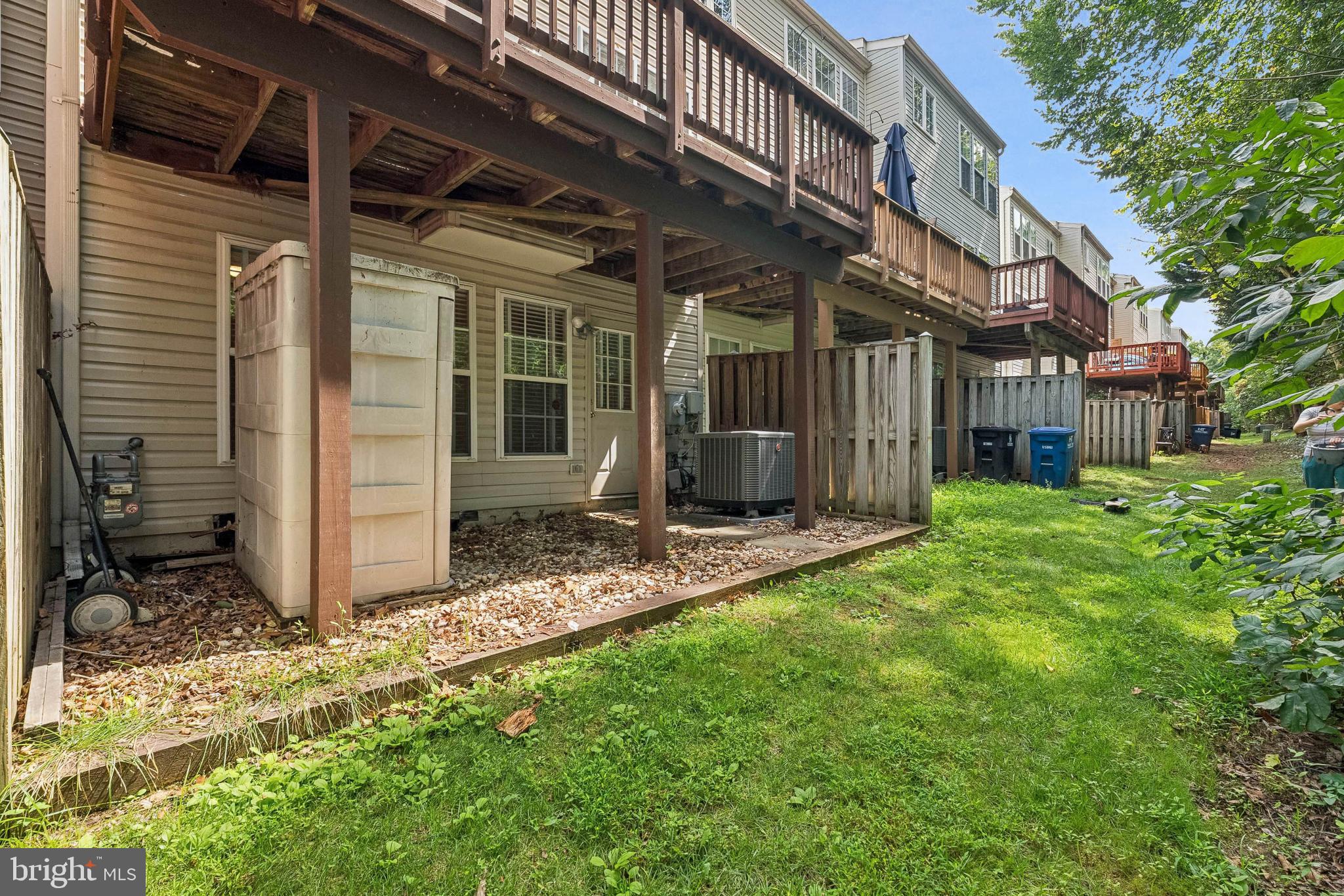 MCNAIR FARMS LANDBAY - Residential