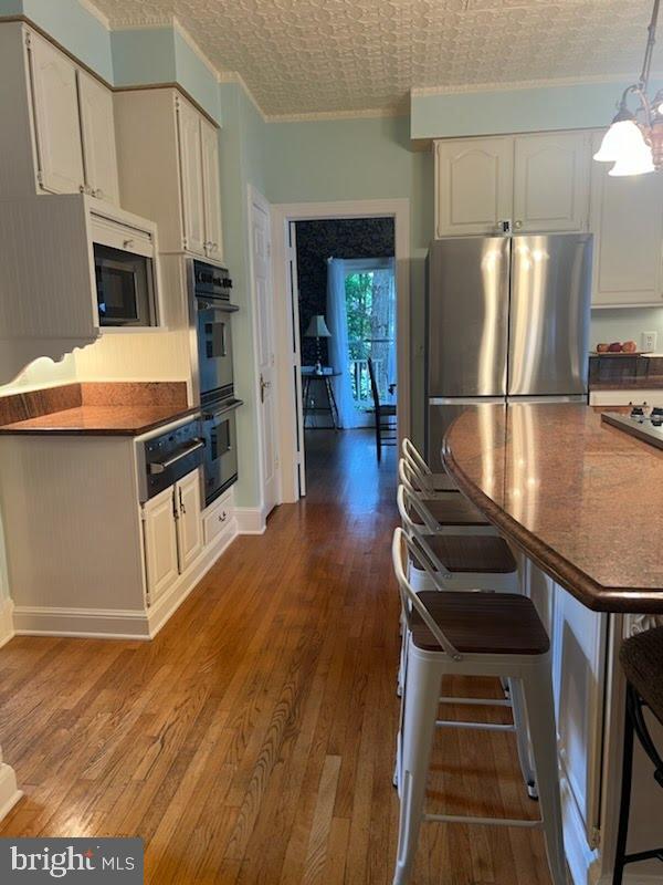 OAKTON - Residential