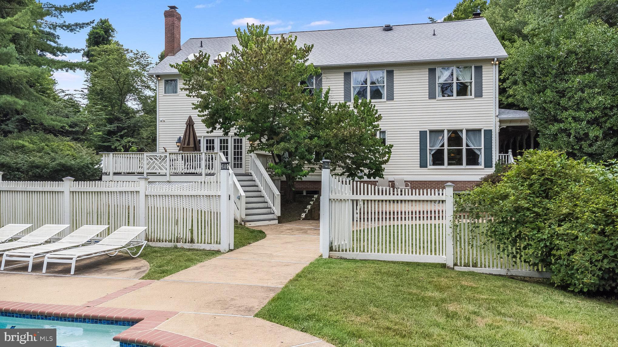 OAKTON - Residential