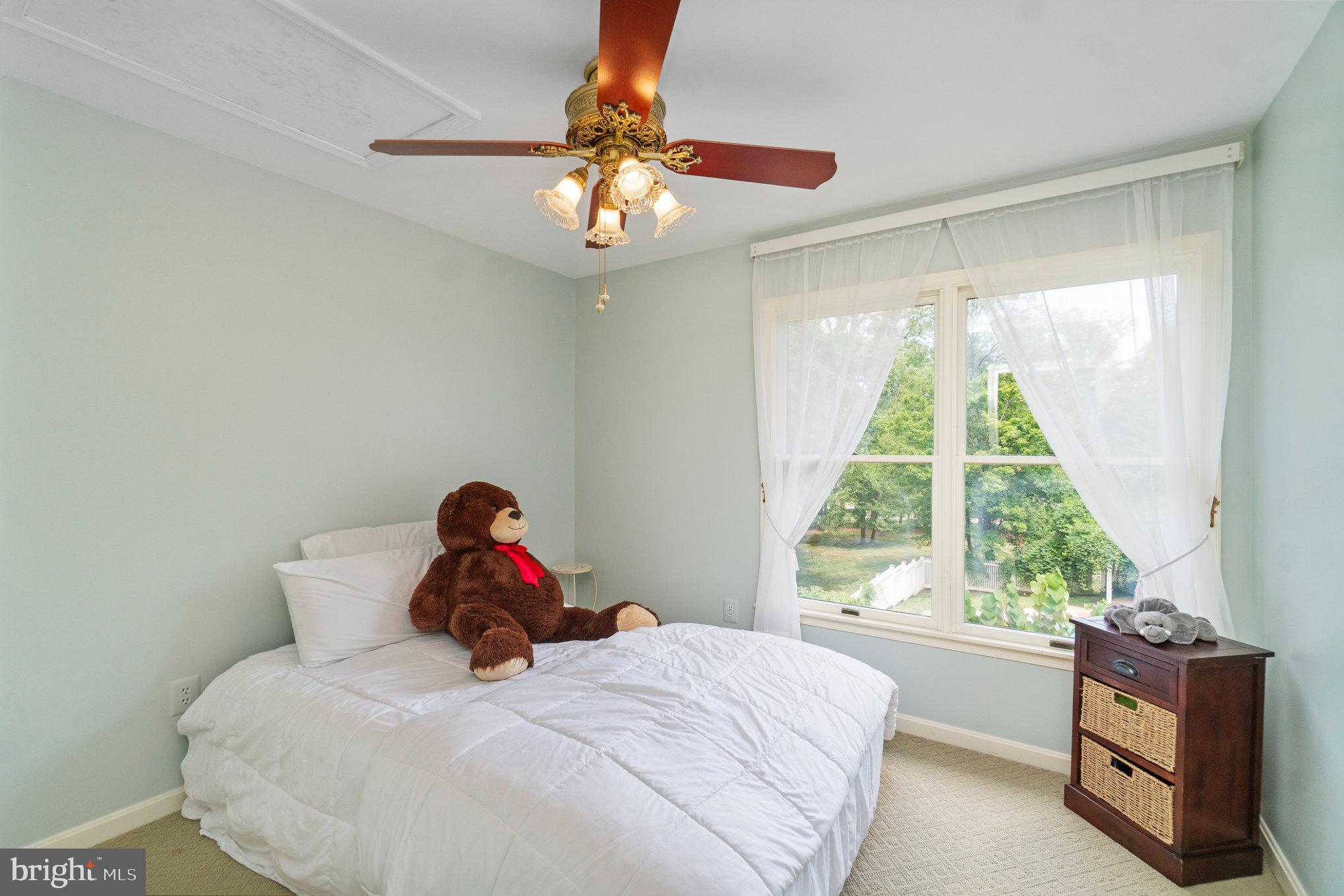 OAKTON - Residential