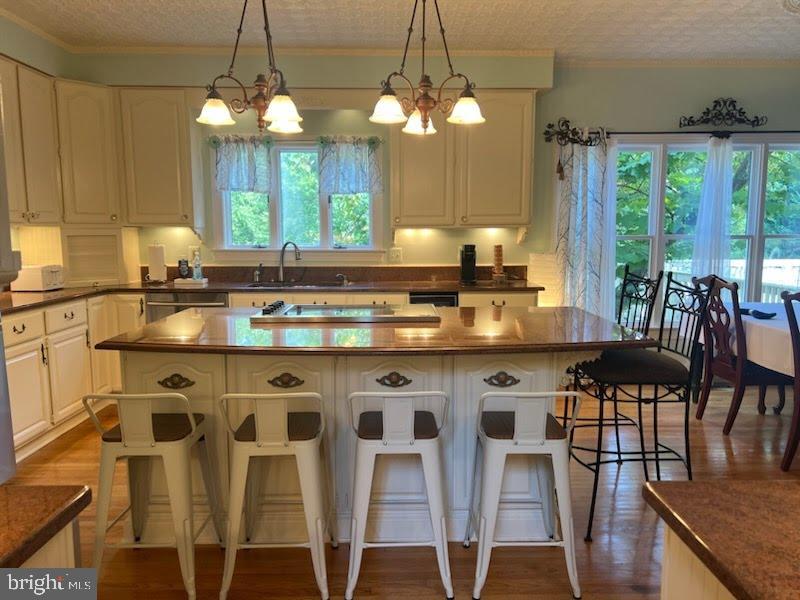 OAKTON - Residential