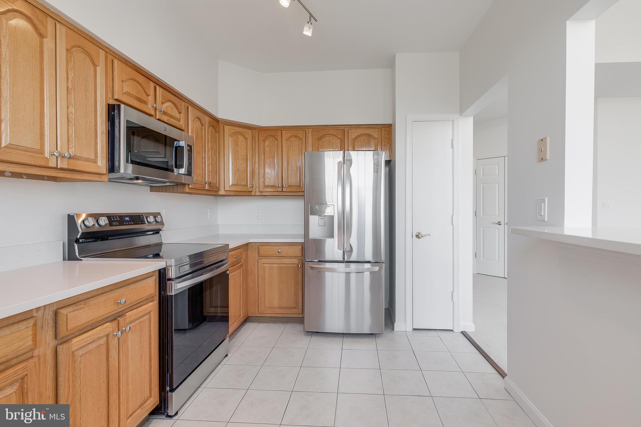 CEDAR LAKES - Residential