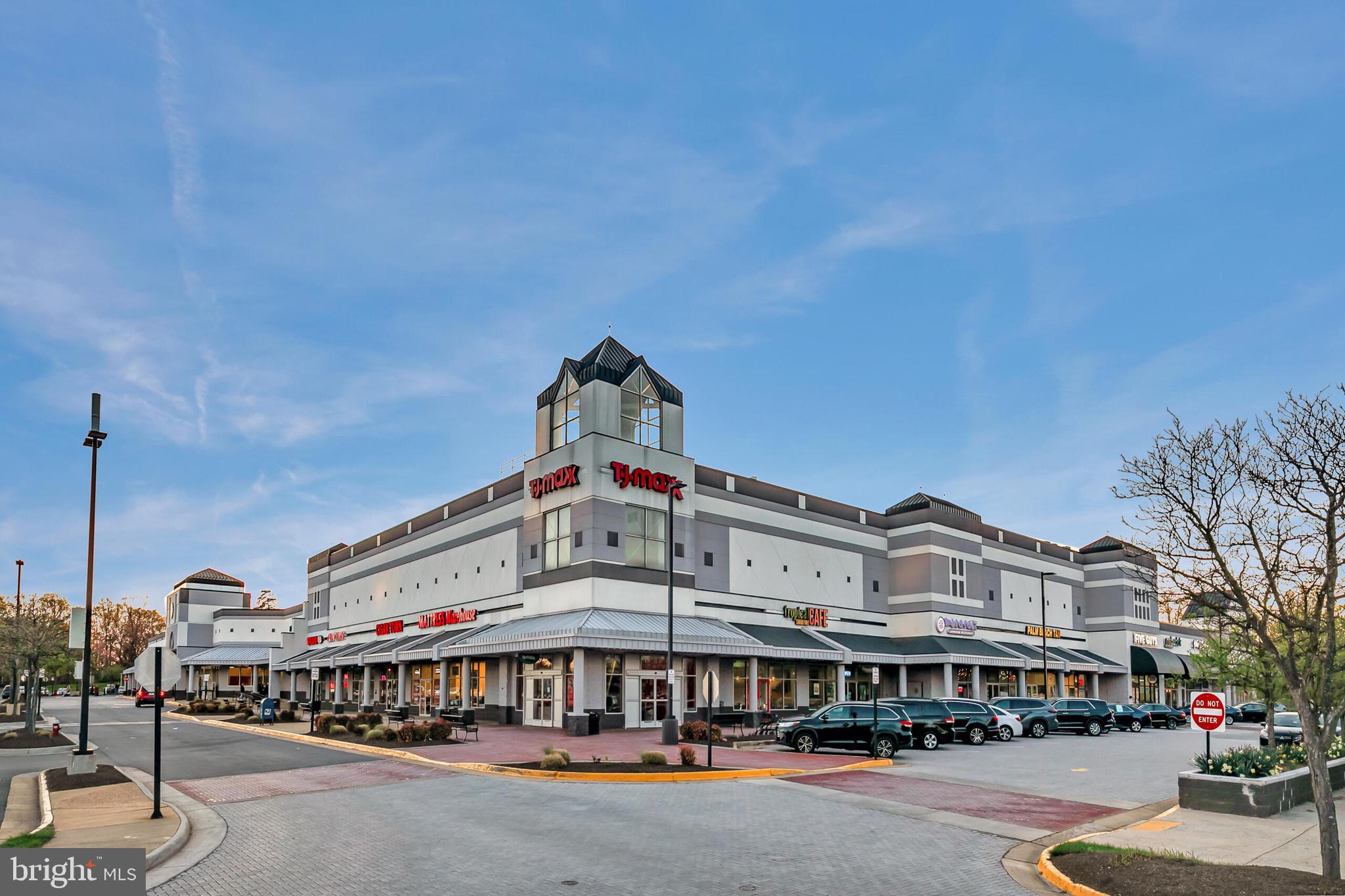 CEDAR LAKES - Residential