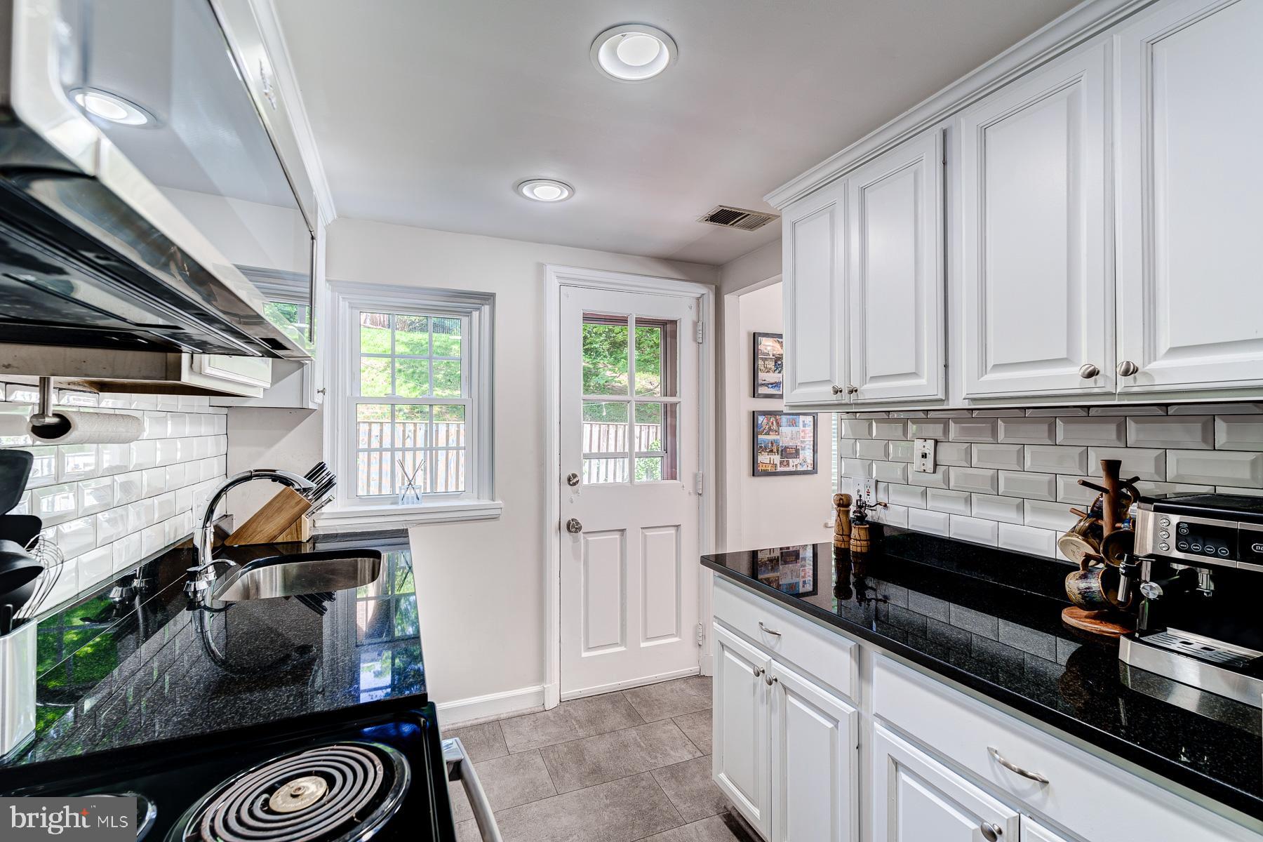 FAIRLINGTON VILLAGE - Residential