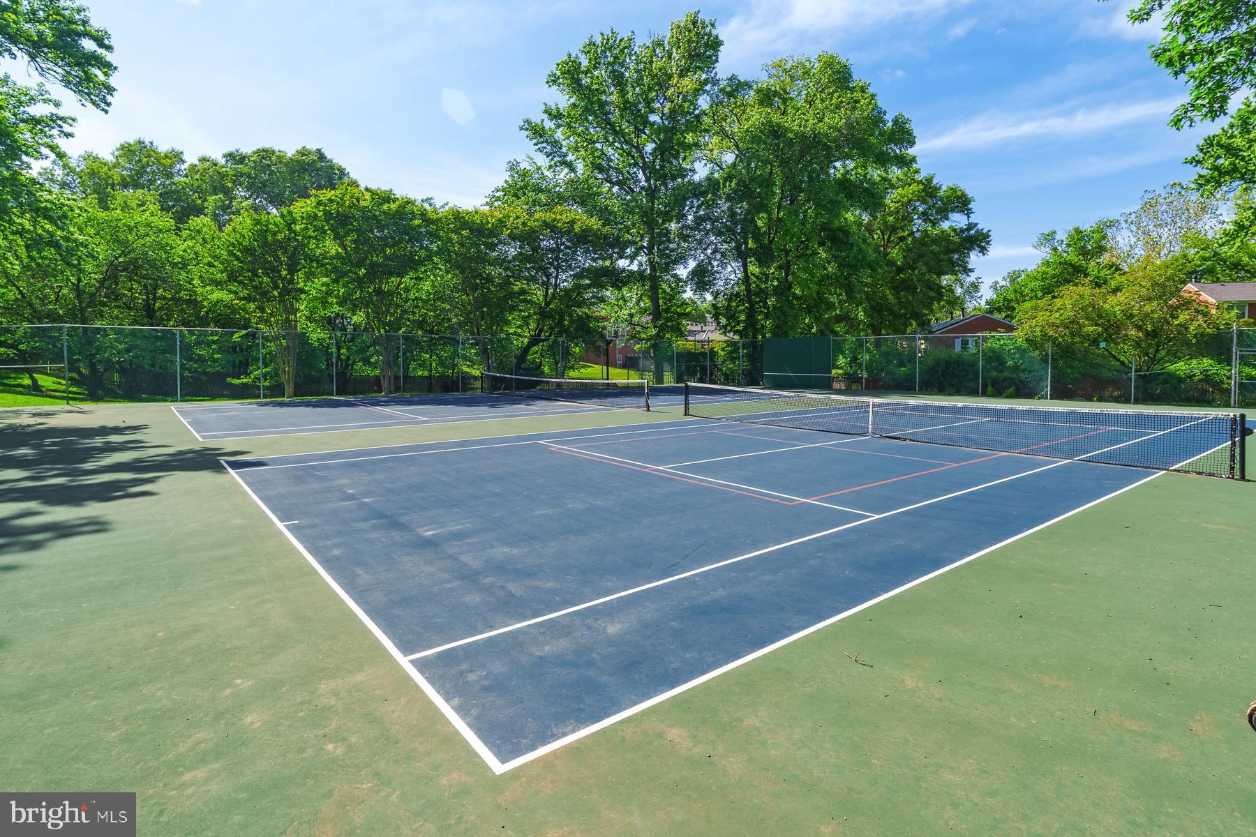 FAIRLINGTON VILLAGE - Residential