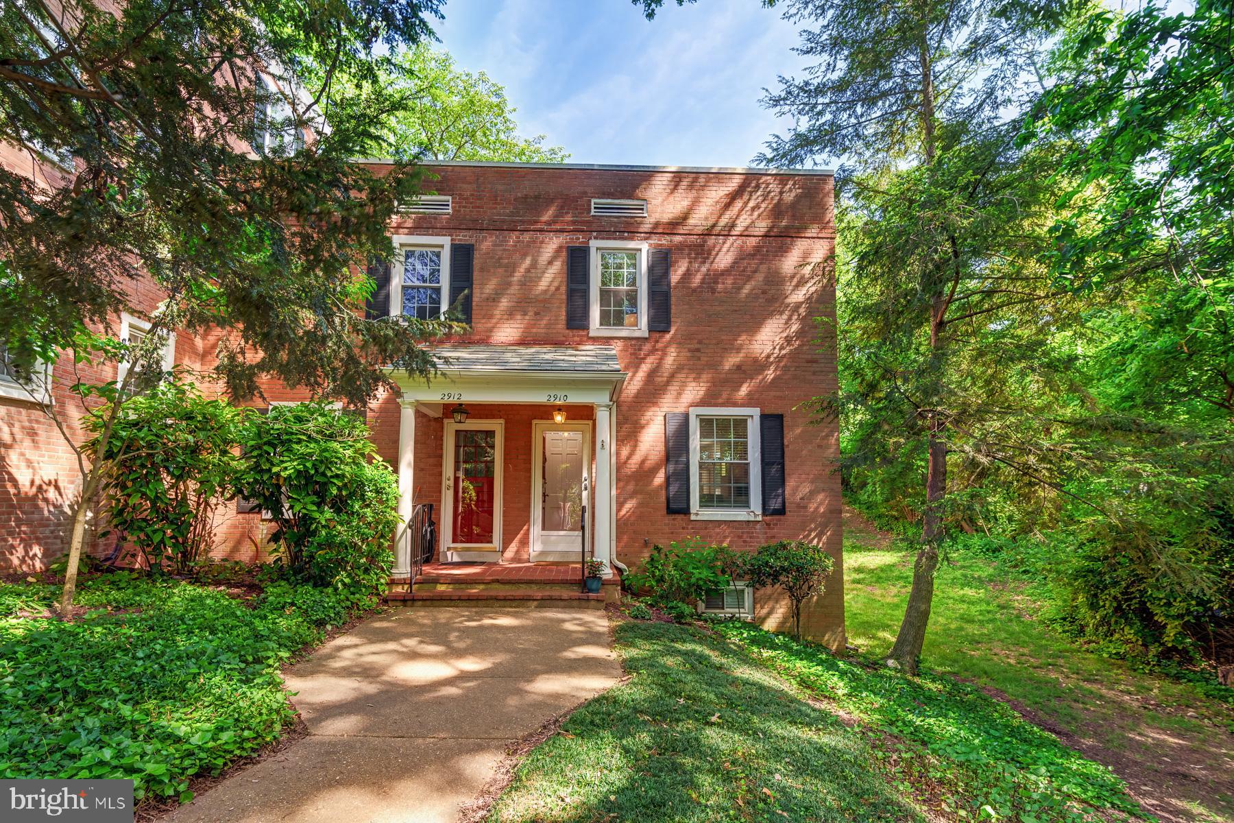 FAIRLINGTON VILLAGE - Residential