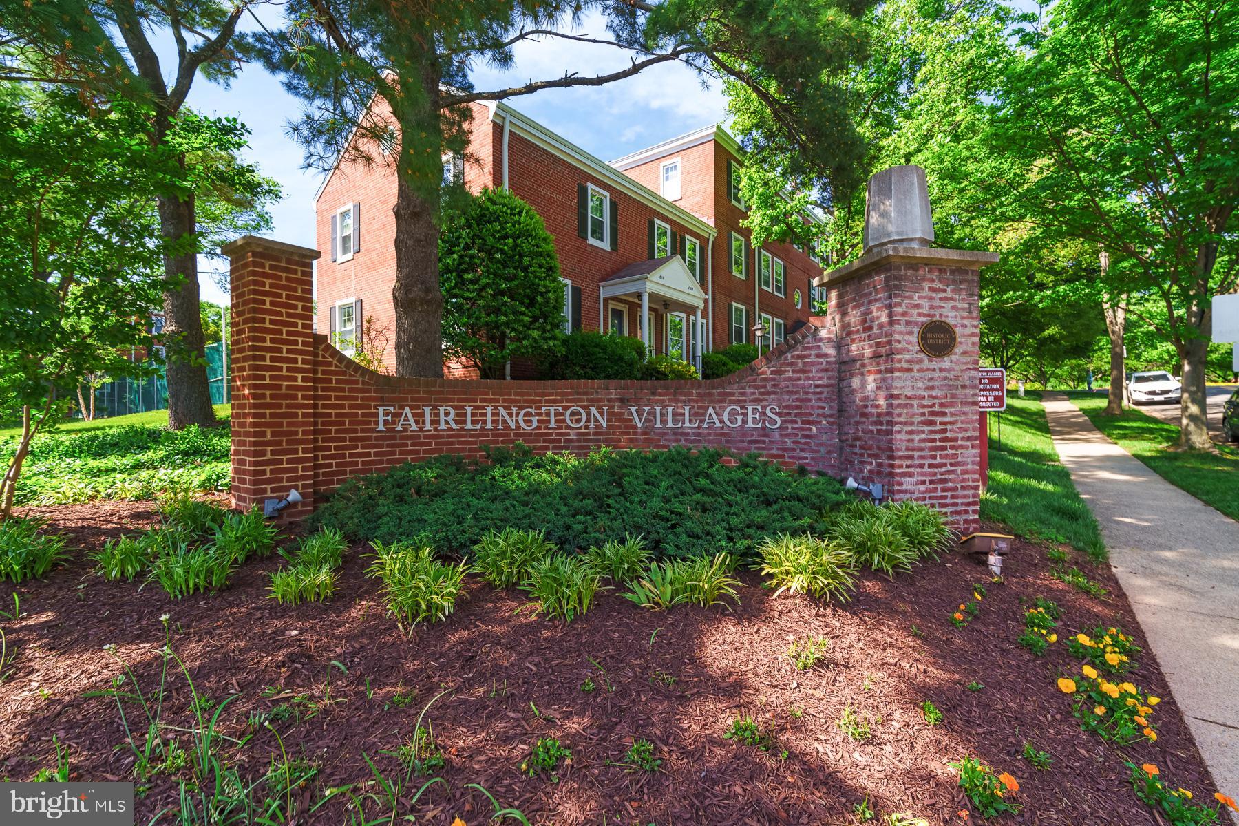 FAIRLINGTON VILLAGE - Residential