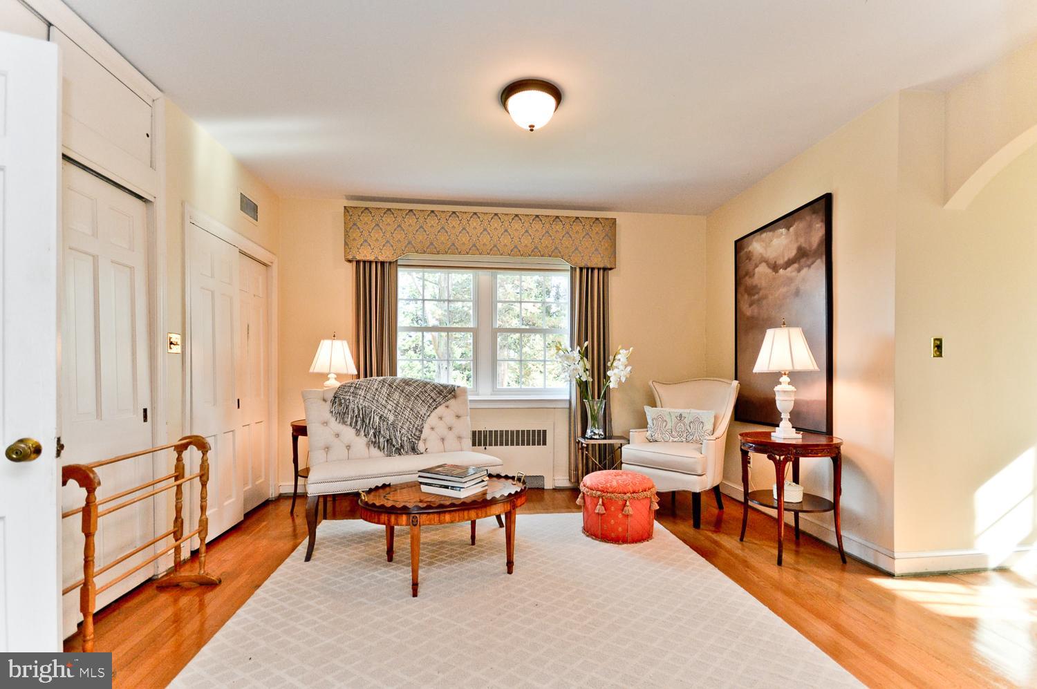 MIDDLEBRIDGE - Residential