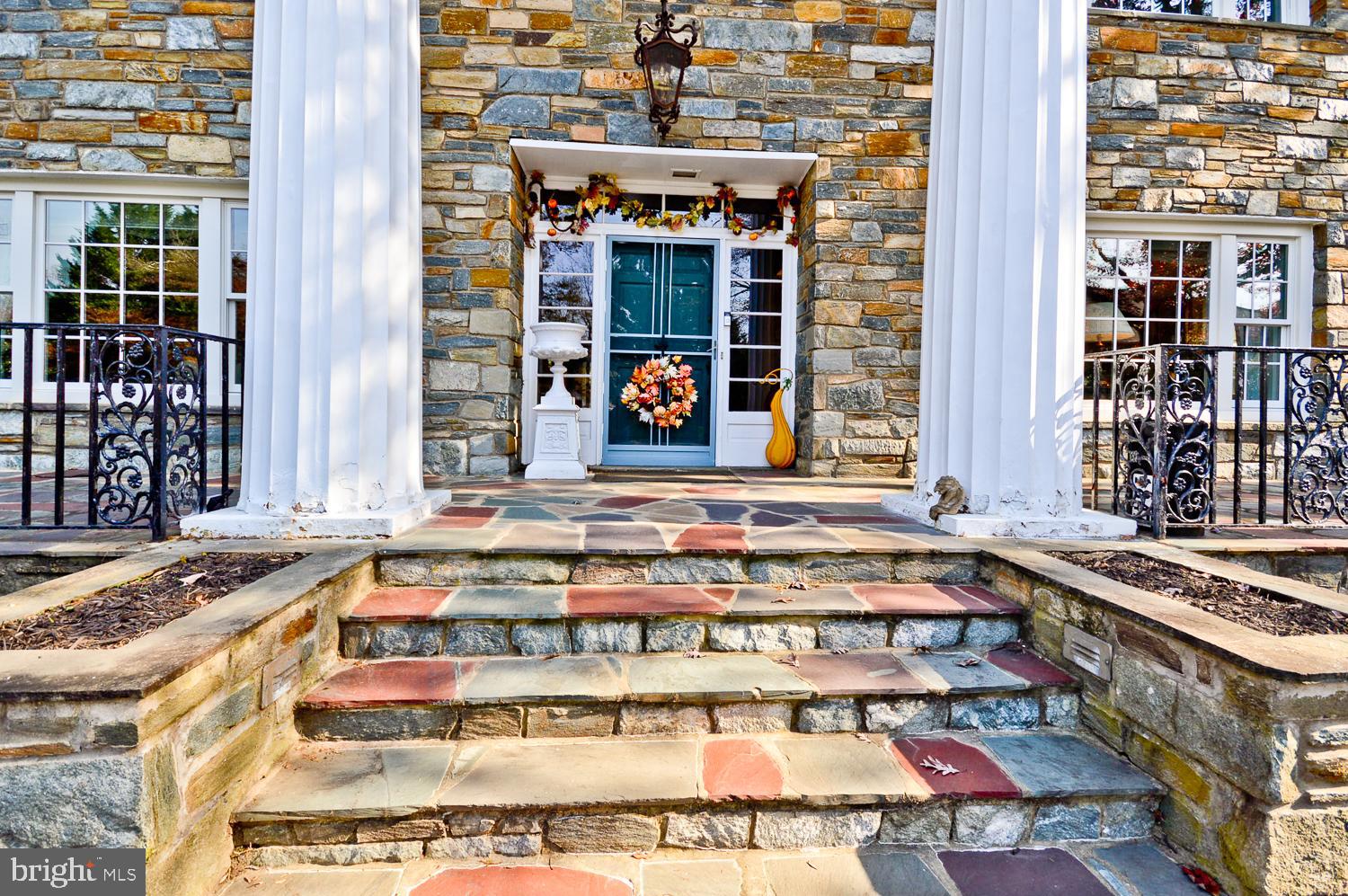 MIDDLEBRIDGE - Residential