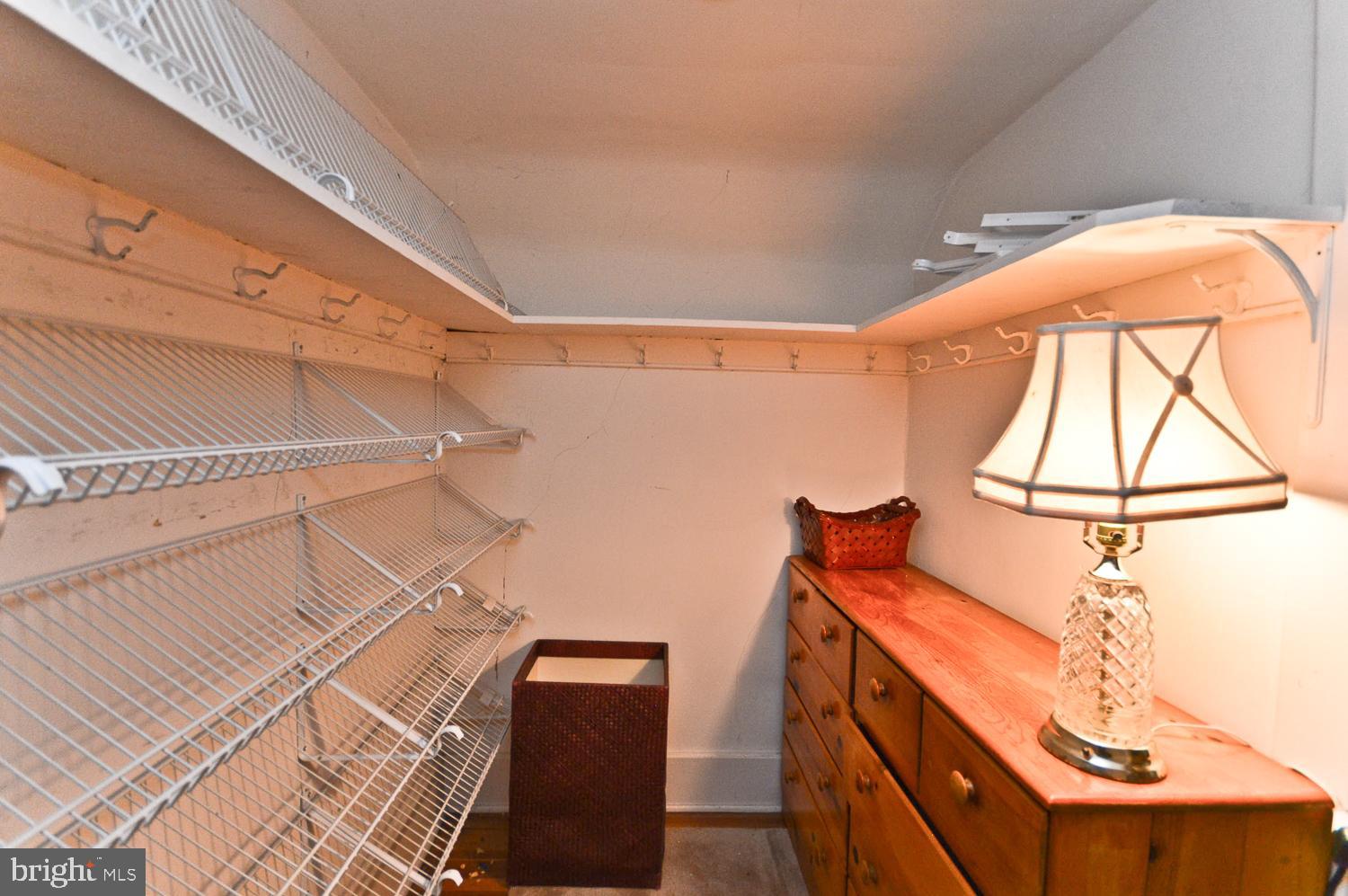 MIDDLEBRIDGE - Residential