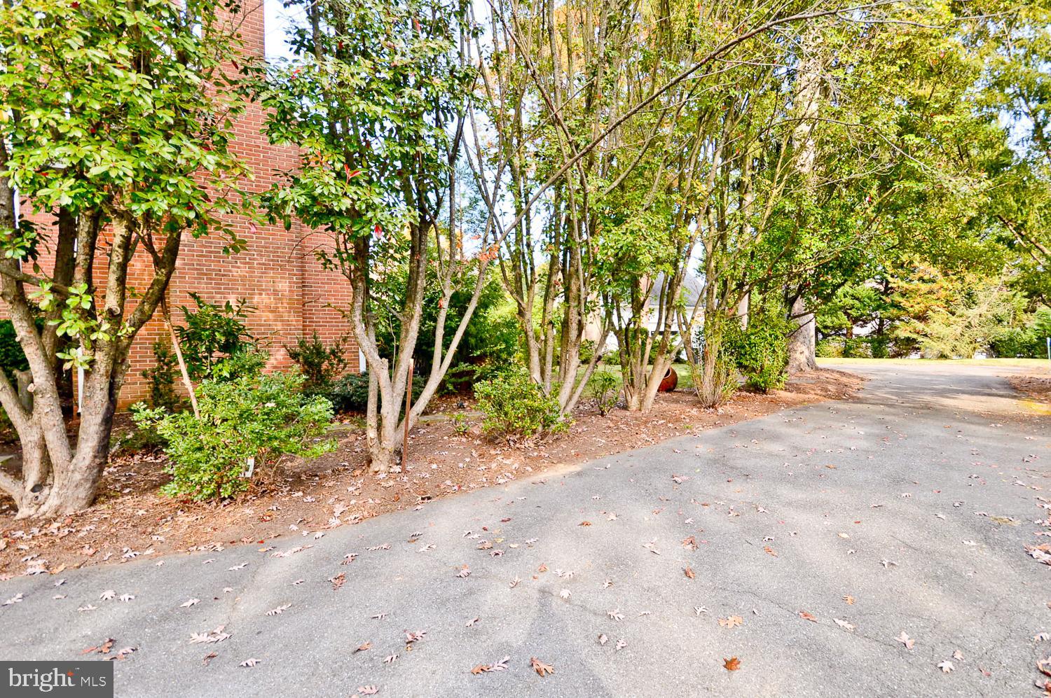 MIDDLEBRIDGE - Residential