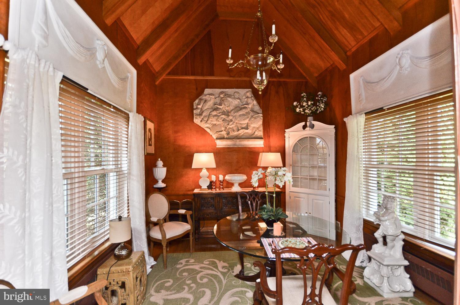 MIDDLEBRIDGE - Residential