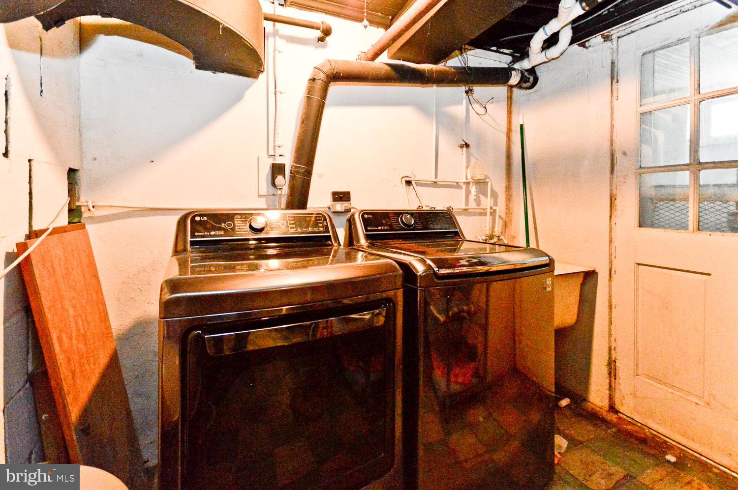 MIDDLEBRIDGE - Residential