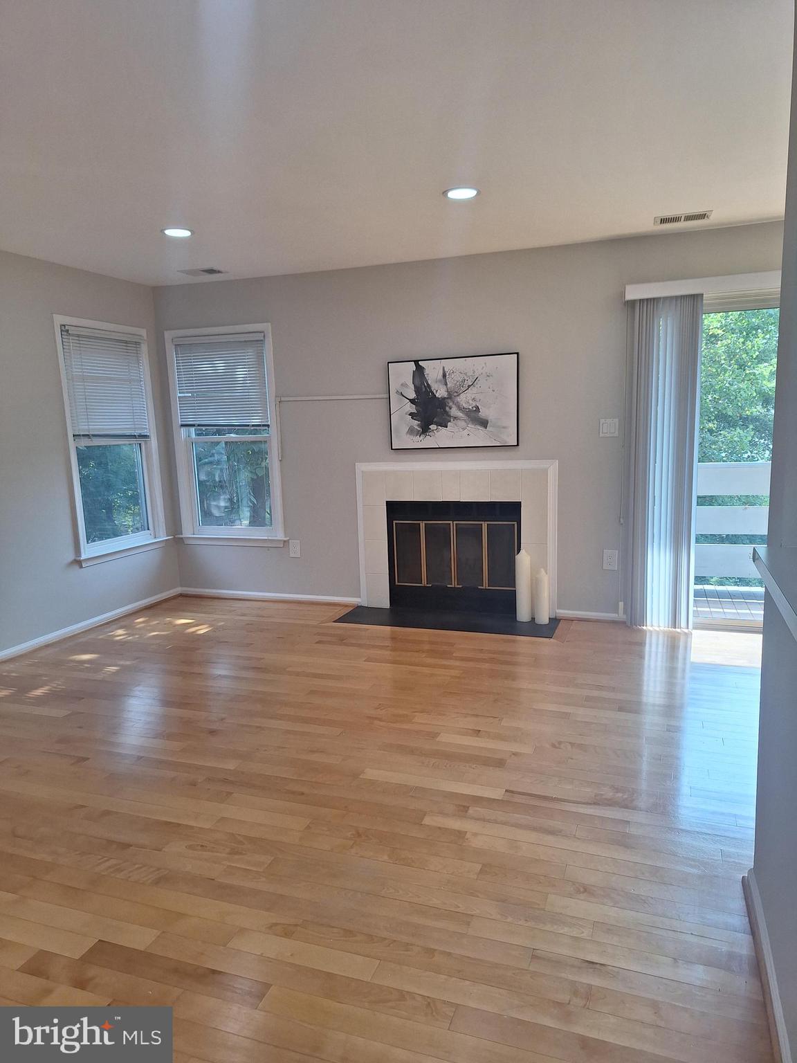 THE COVE - Residential