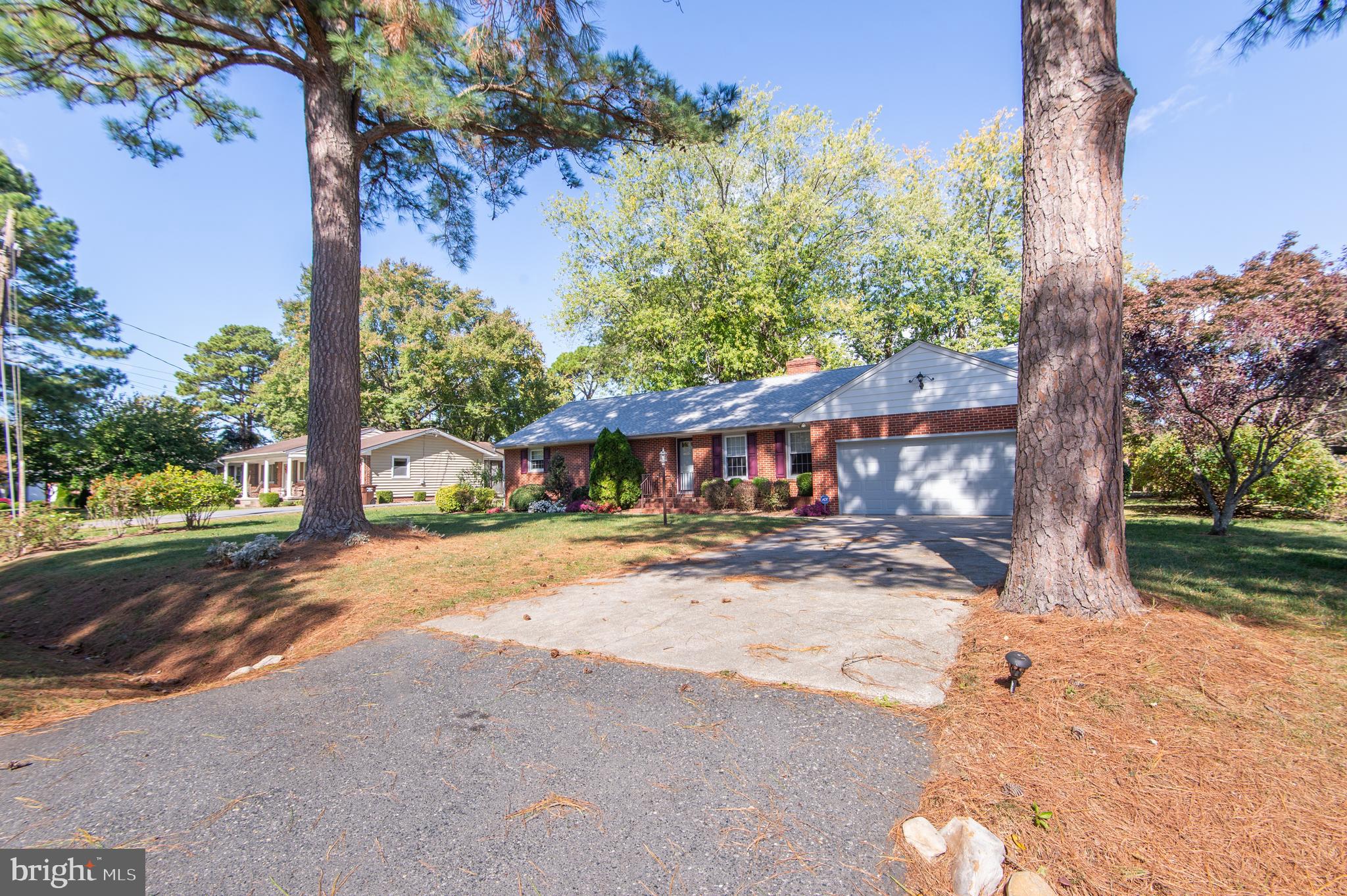 ALGONQUIN - Residential