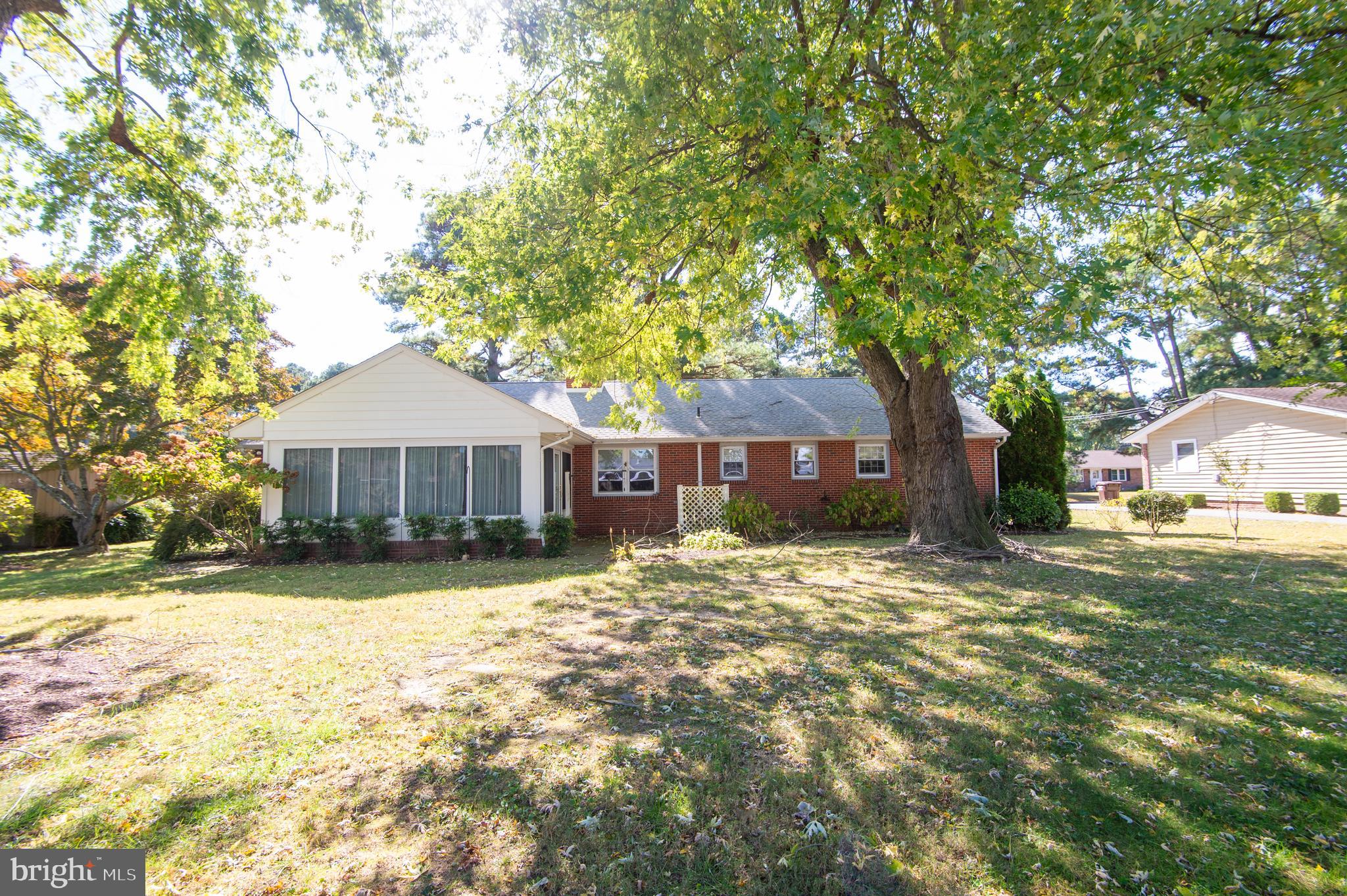 ALGONQUIN - Residential