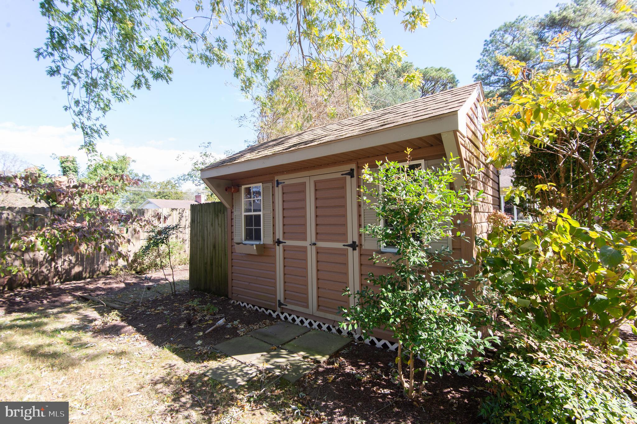 ALGONQUIN - Residential