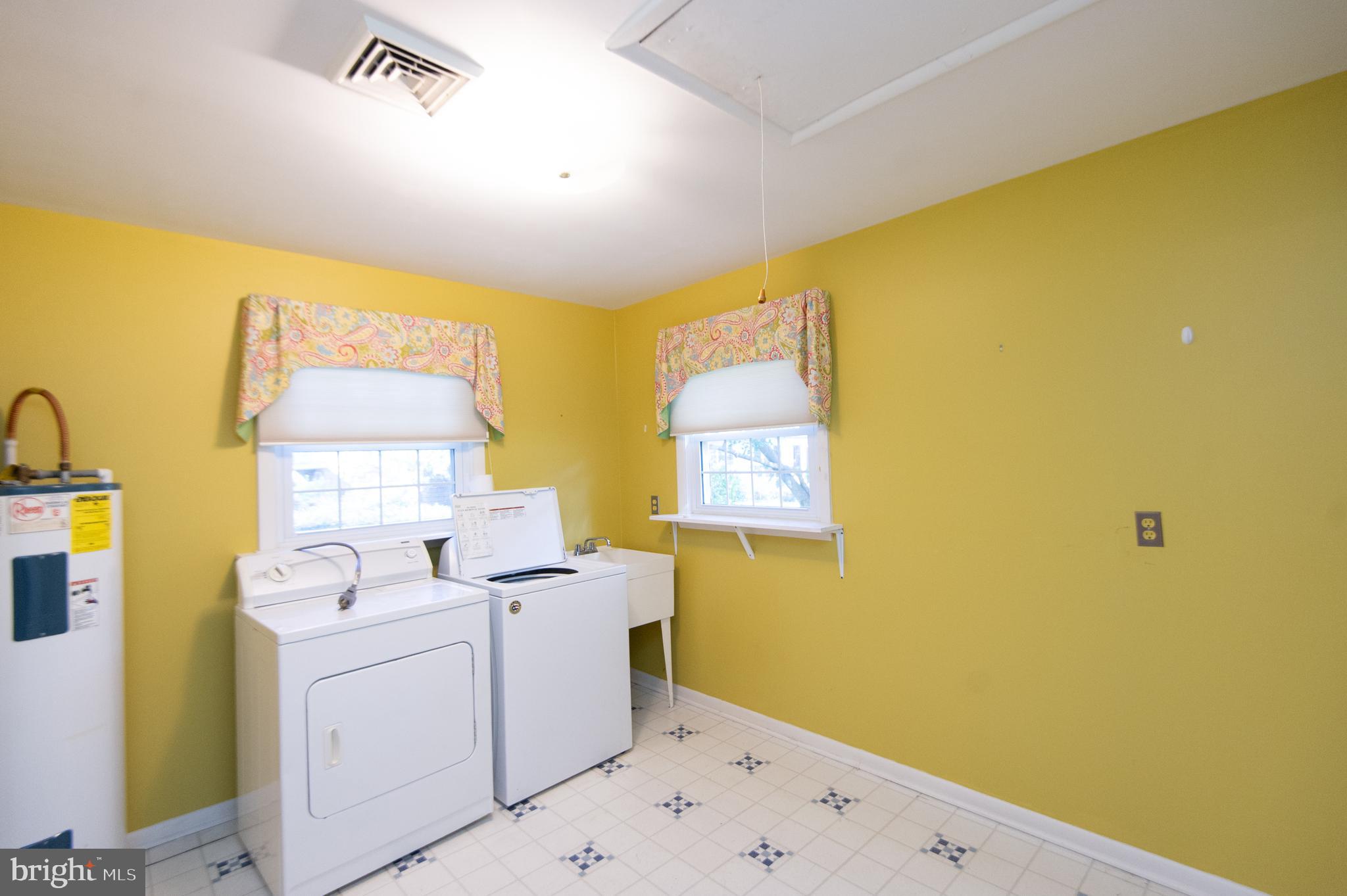 ALGONQUIN - Residential