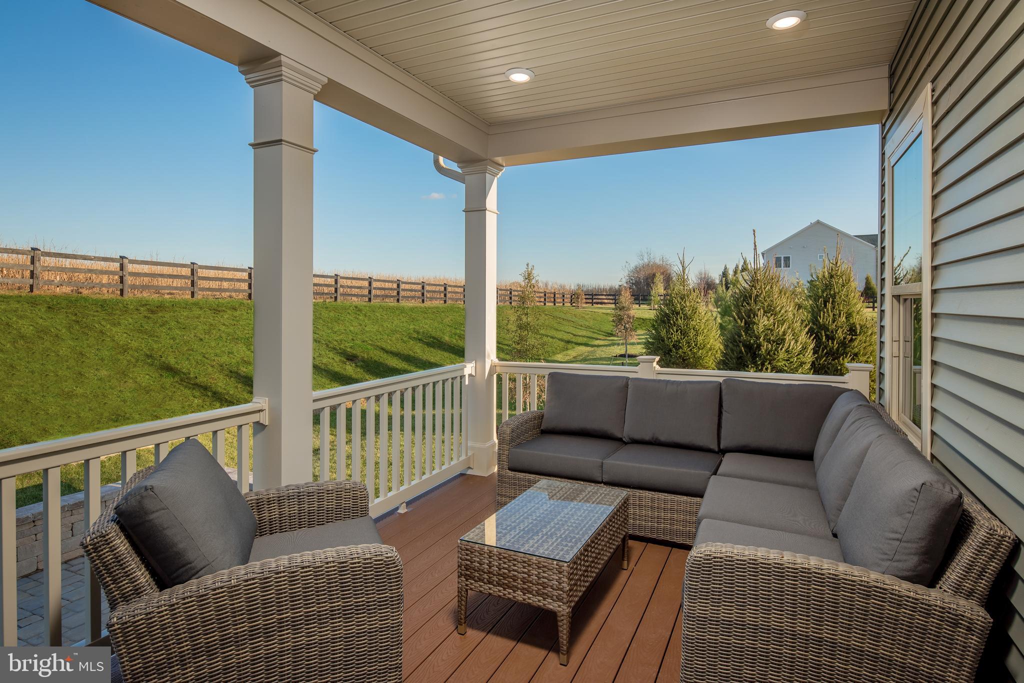 URBANA VILLAS - Residential