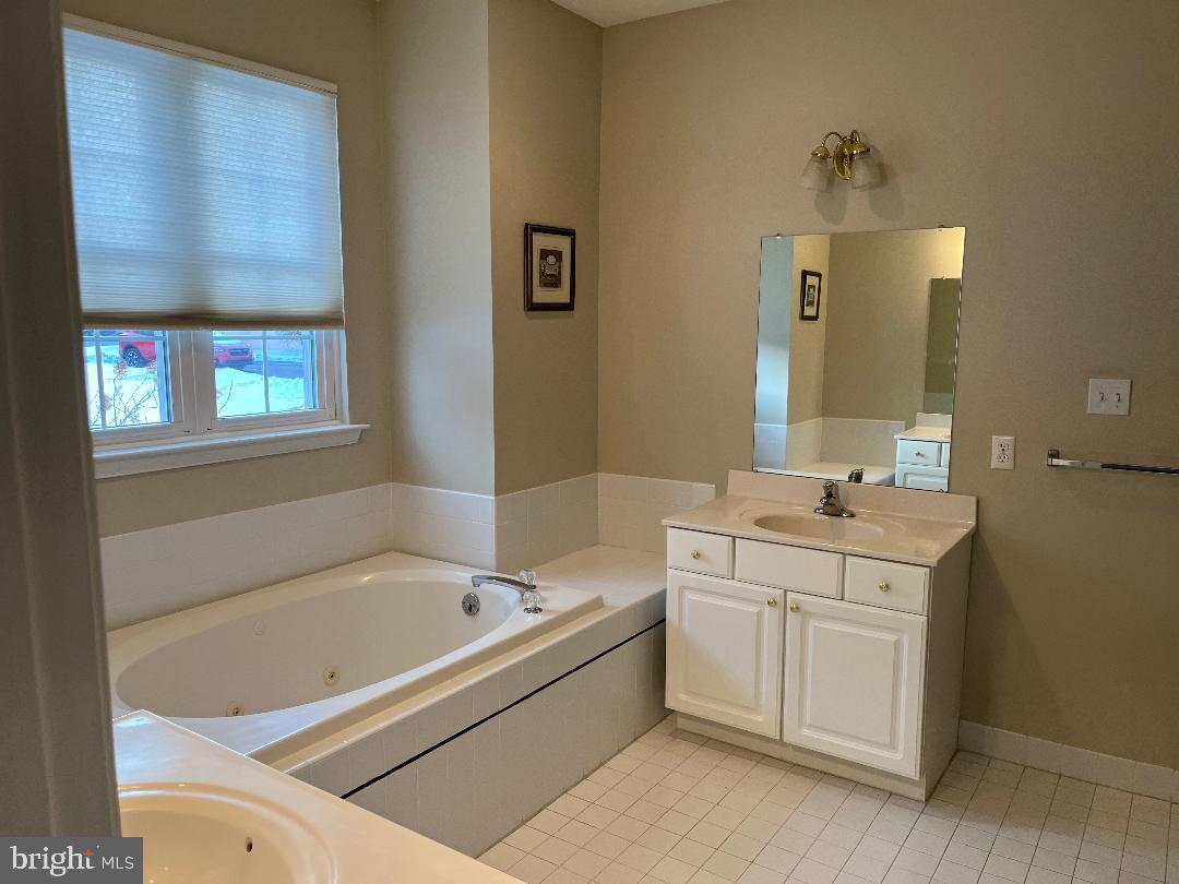 WHEATSHEAF VILLAGE - Residential