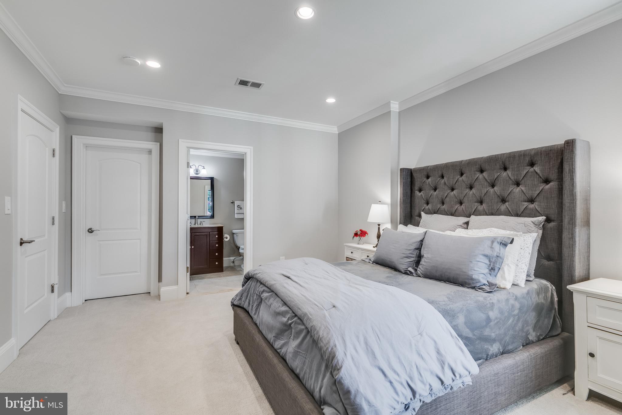 HANSBOROUGH - Residential