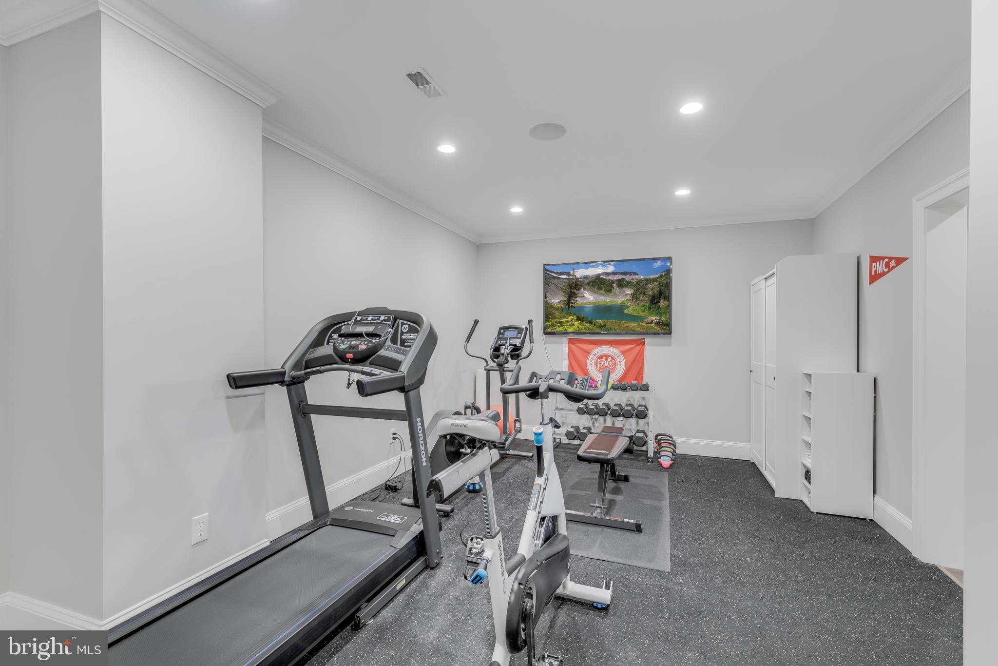 HANSBOROUGH - Residential