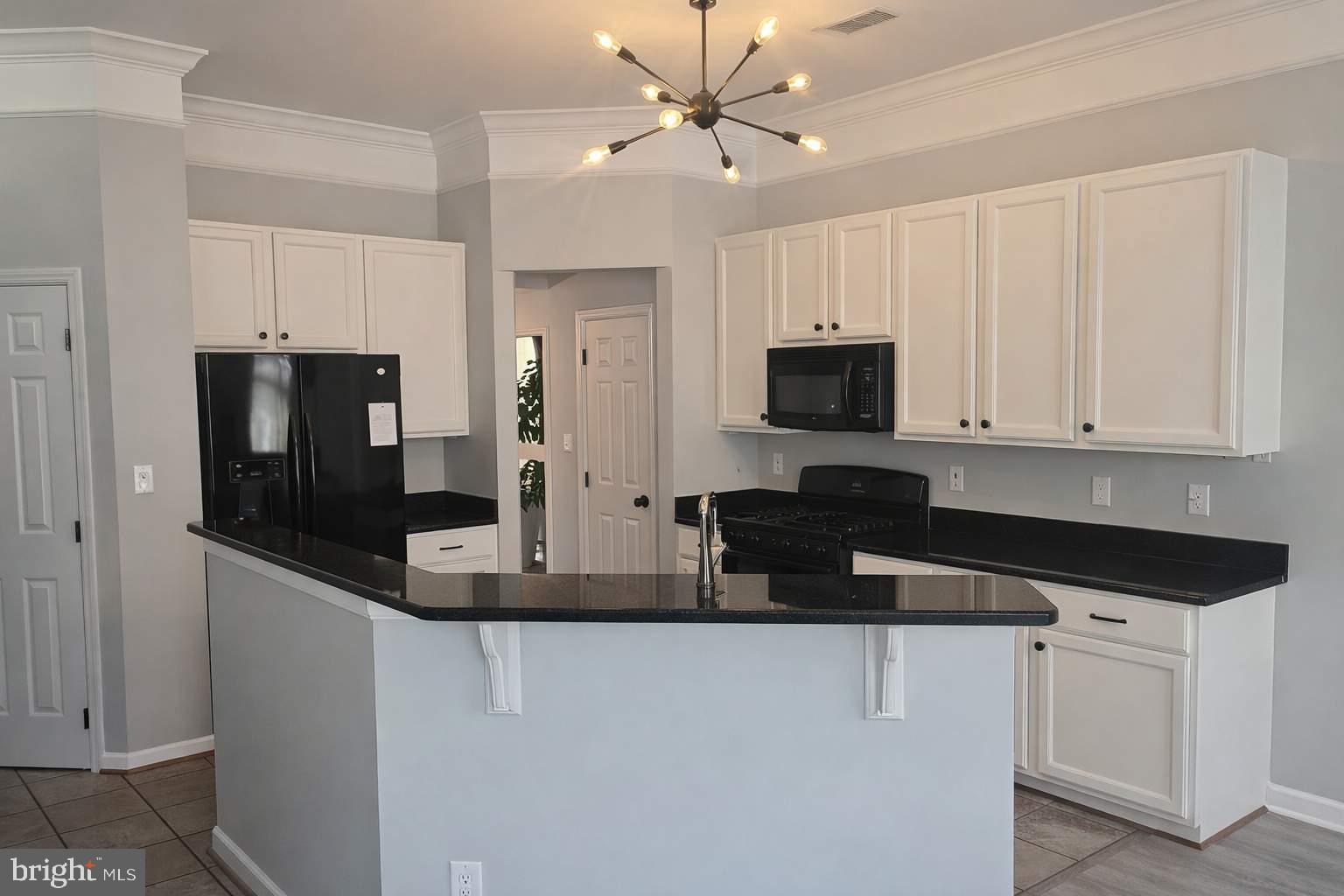 SOUTH RIDING - Residential Lease