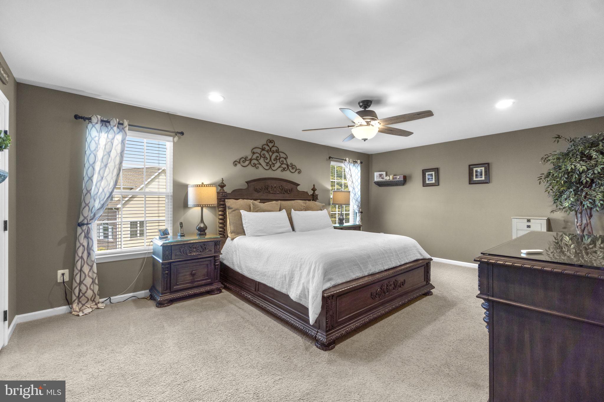 RUSSETT FARMS - Residential