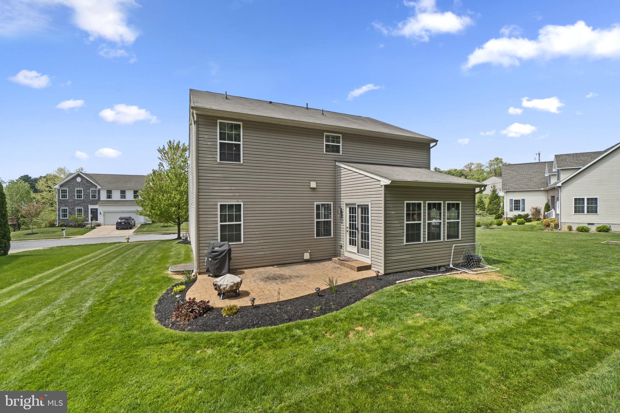 RUSSETT FARMS - Residential