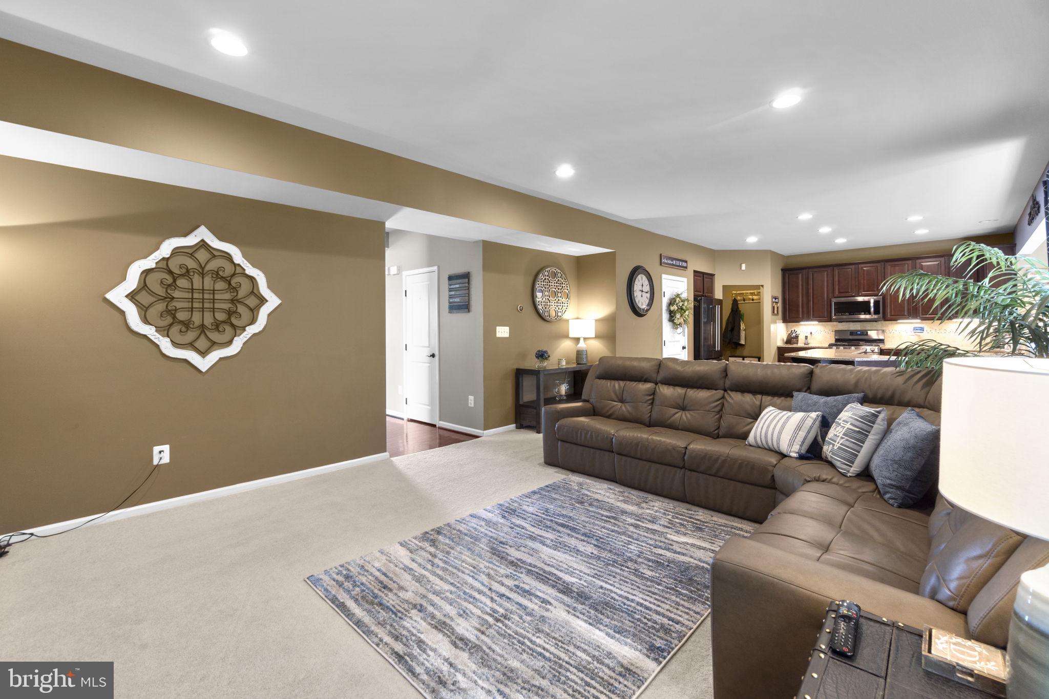 RUSSETT FARMS - Residential