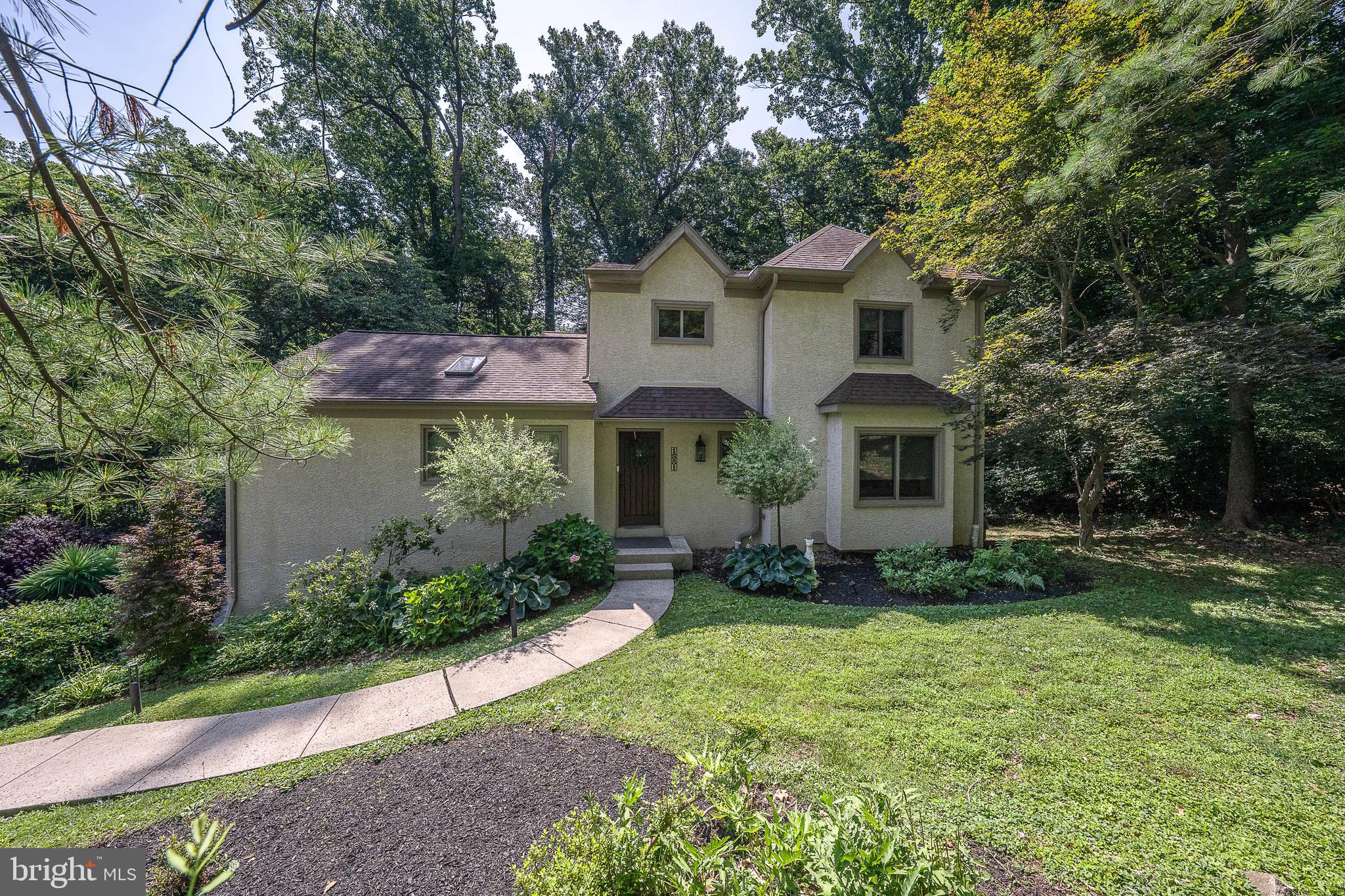 1551 WASHINGTON LANE
