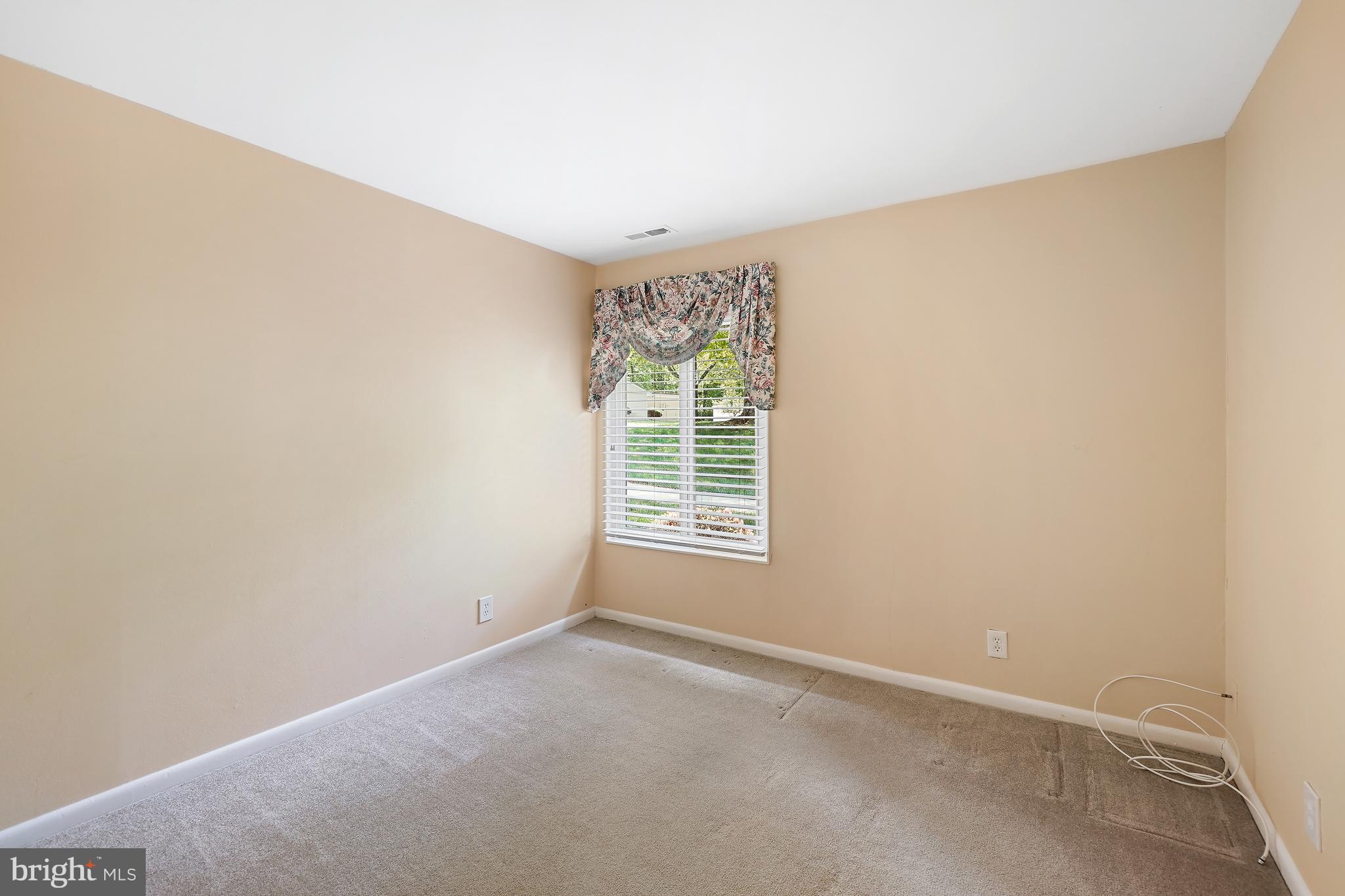LEISURE WORLD - Residential