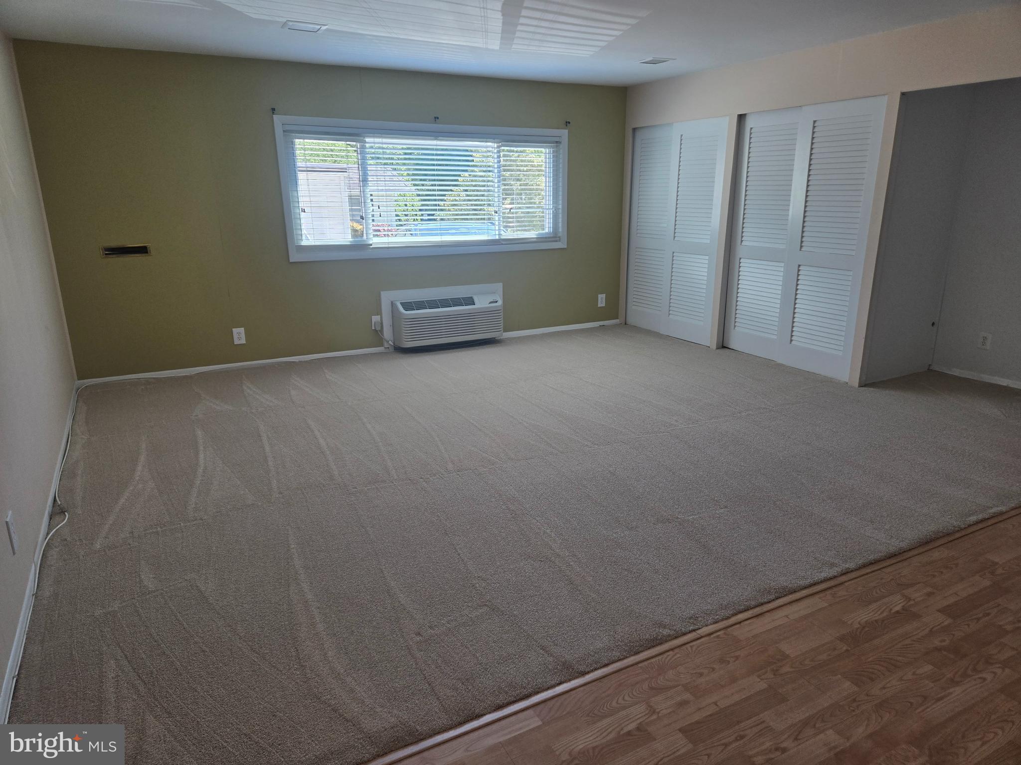 LEISURE WORLD - Residential