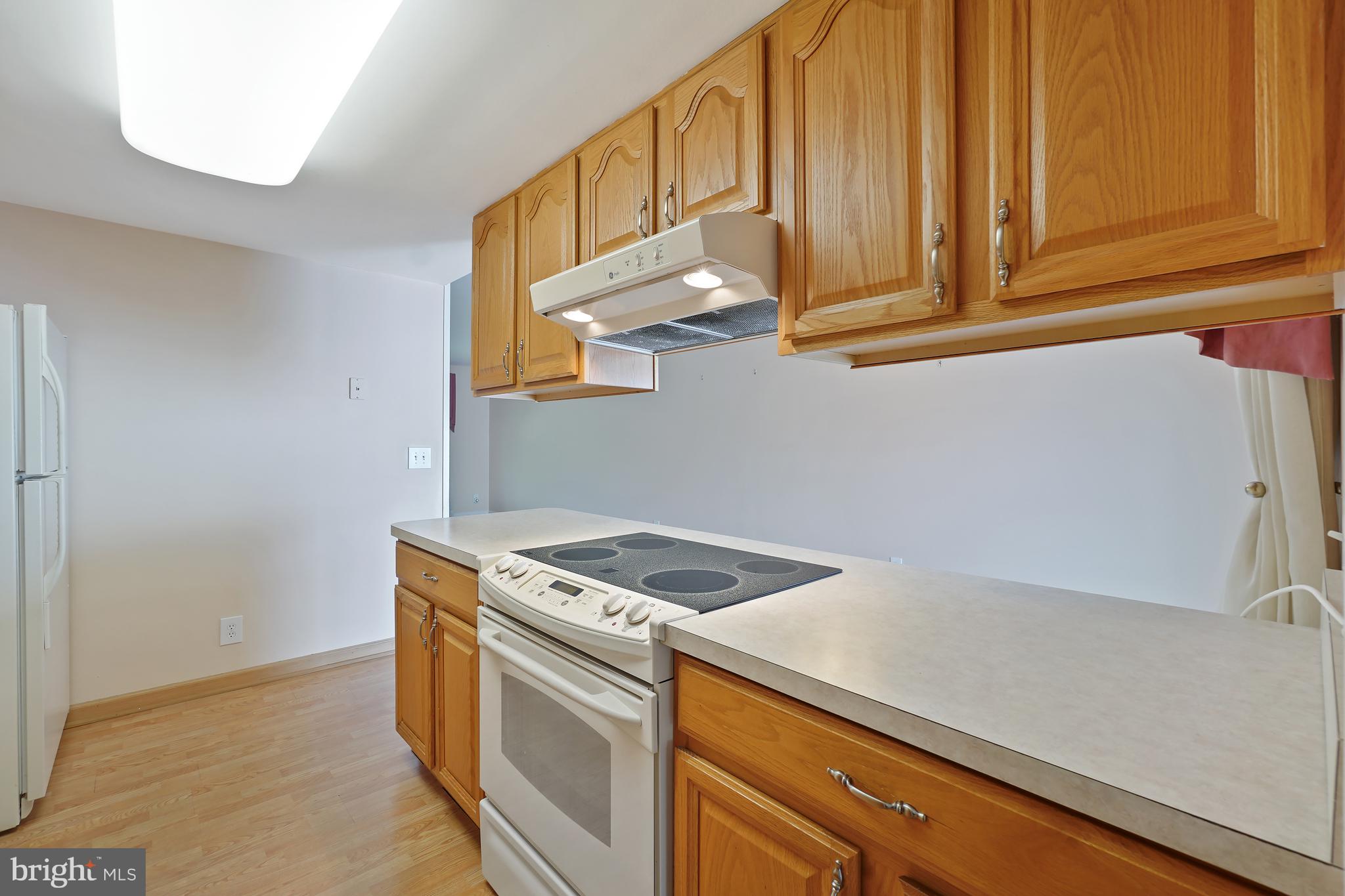 LEISURE WORLD - Residential