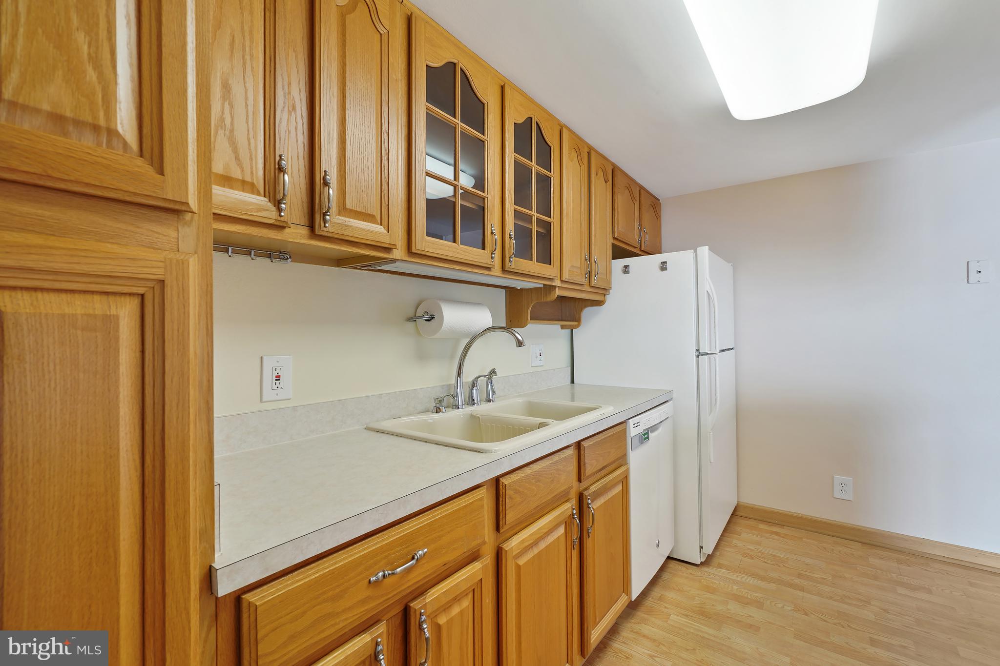 LEISURE WORLD - Residential