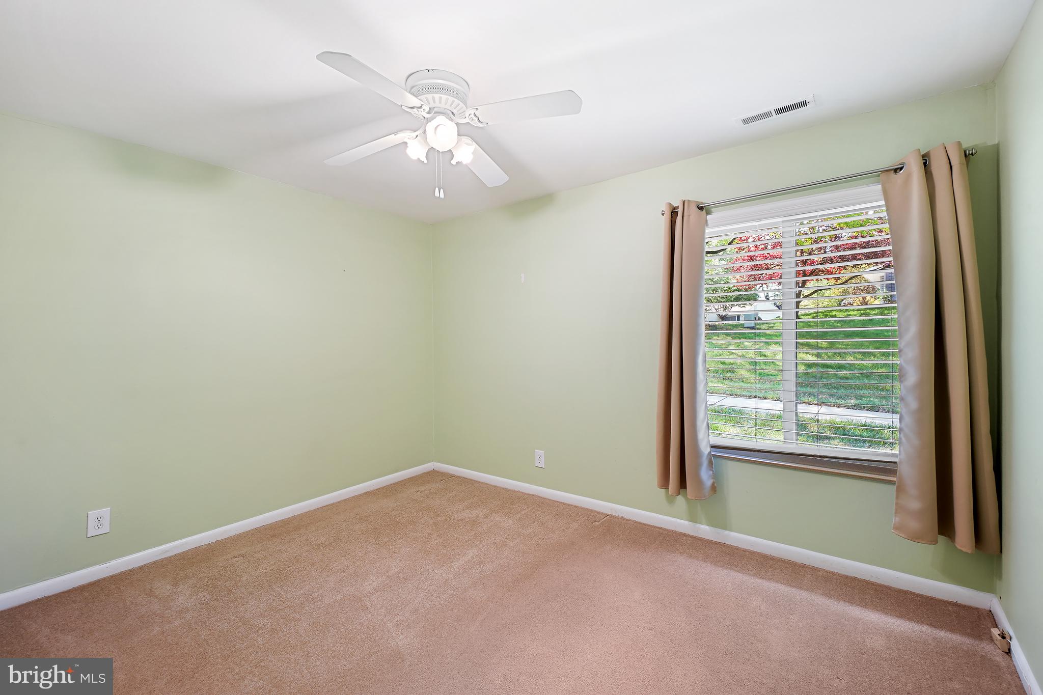 LEISURE WORLD - Residential